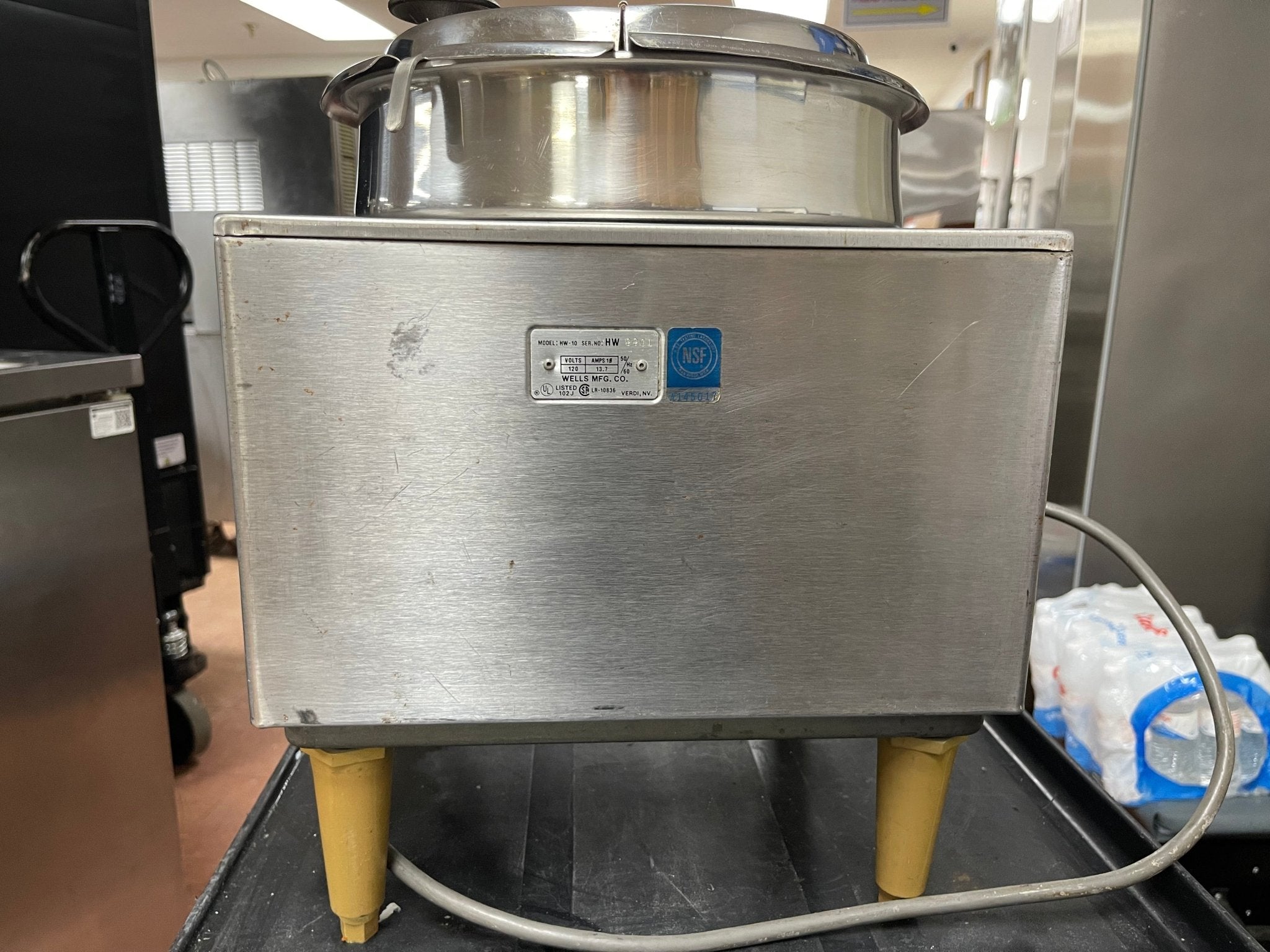 Used Wells HW - 10 11qt Cook N Hold Soup Warmer w/ Thermostatic Controls 120V - Falcon Restaurant Supply - 3