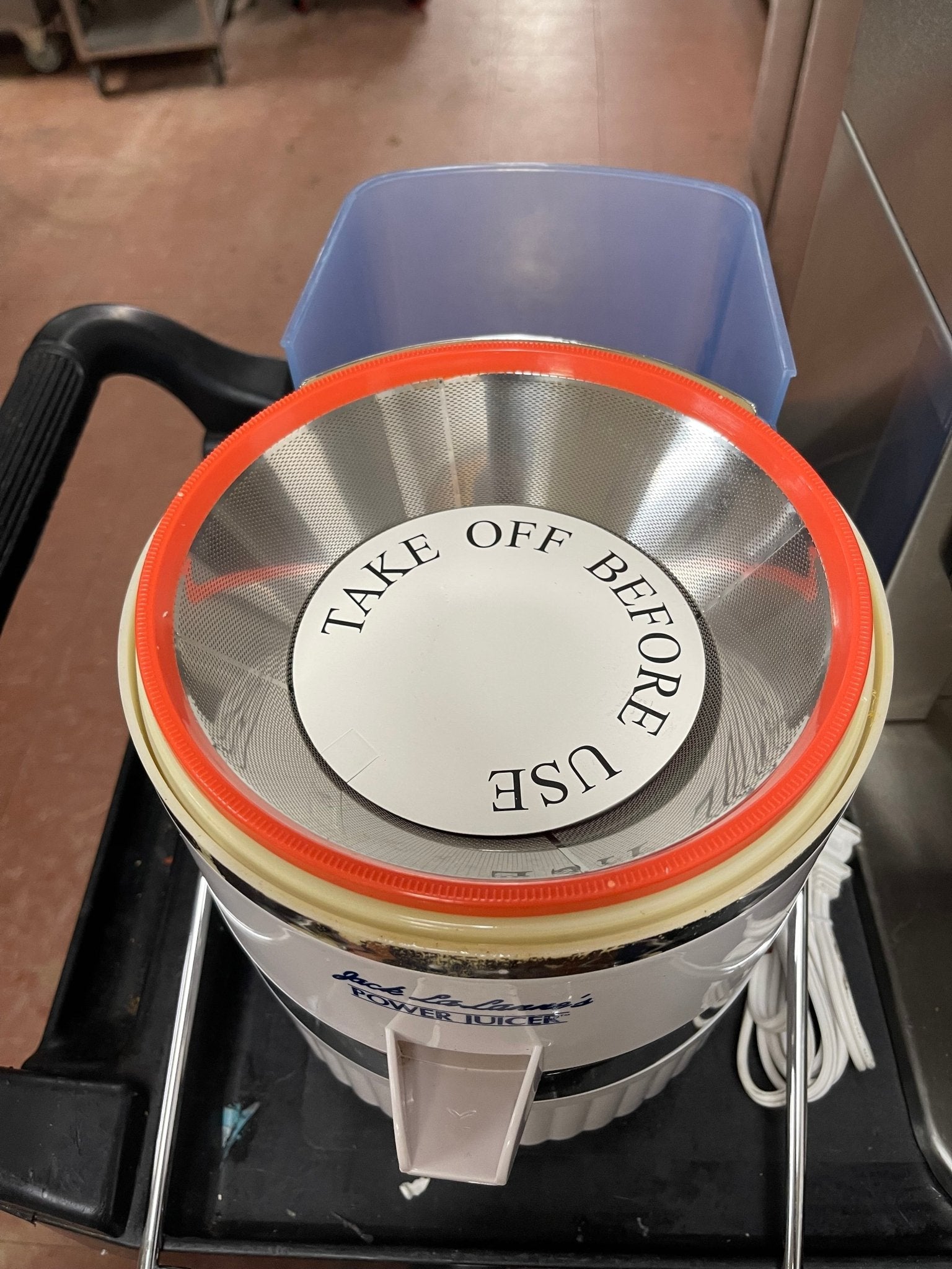 Used Tristar Jack LaLanne Centrifugal Deluxe Juice Extractor Machine 120V - Falcon Restaurant Supply - 2