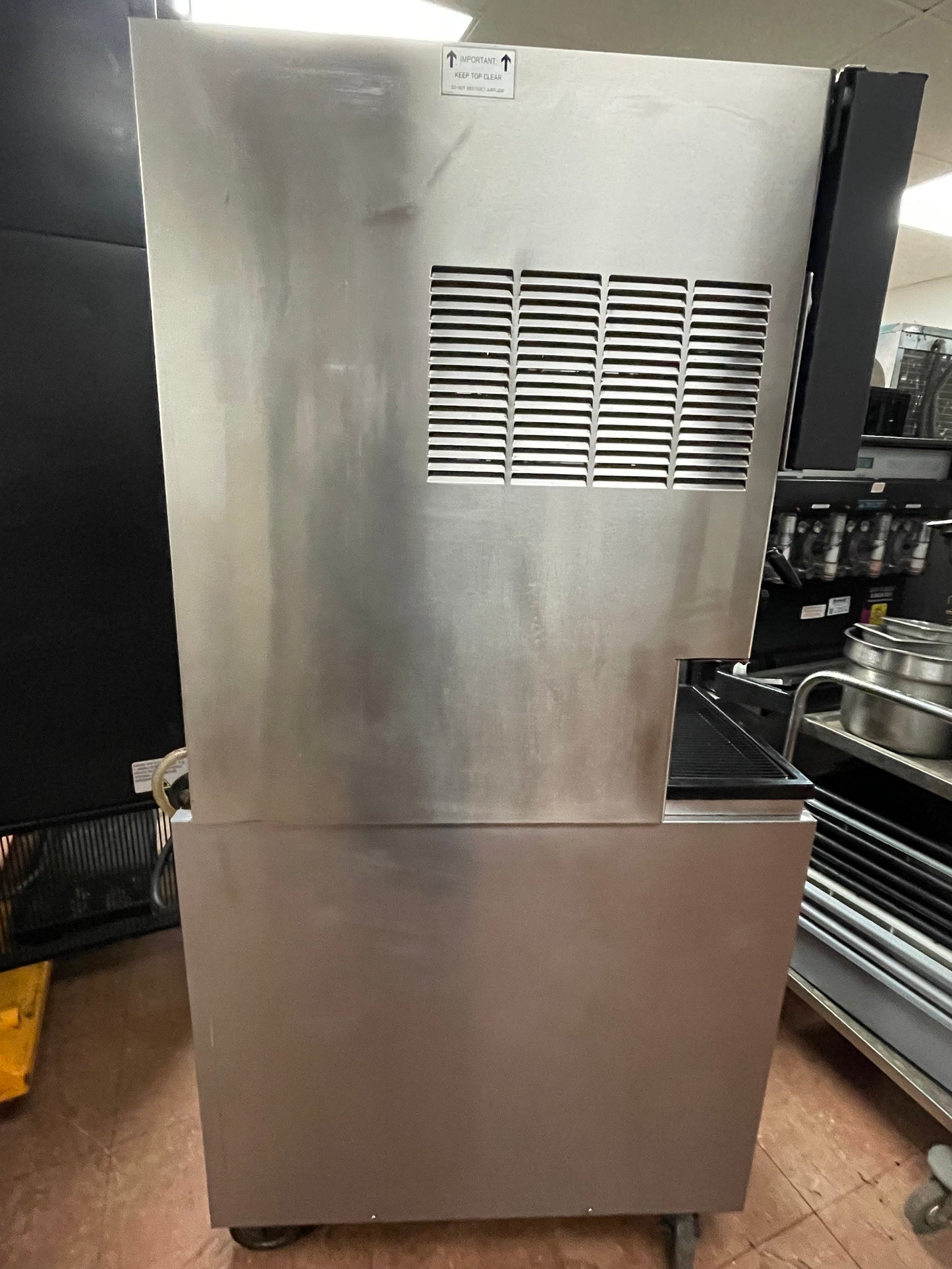 Used FBD562 Stainless 2 Flavor Frozen Drink Slushie Machine with Base Cart 220V