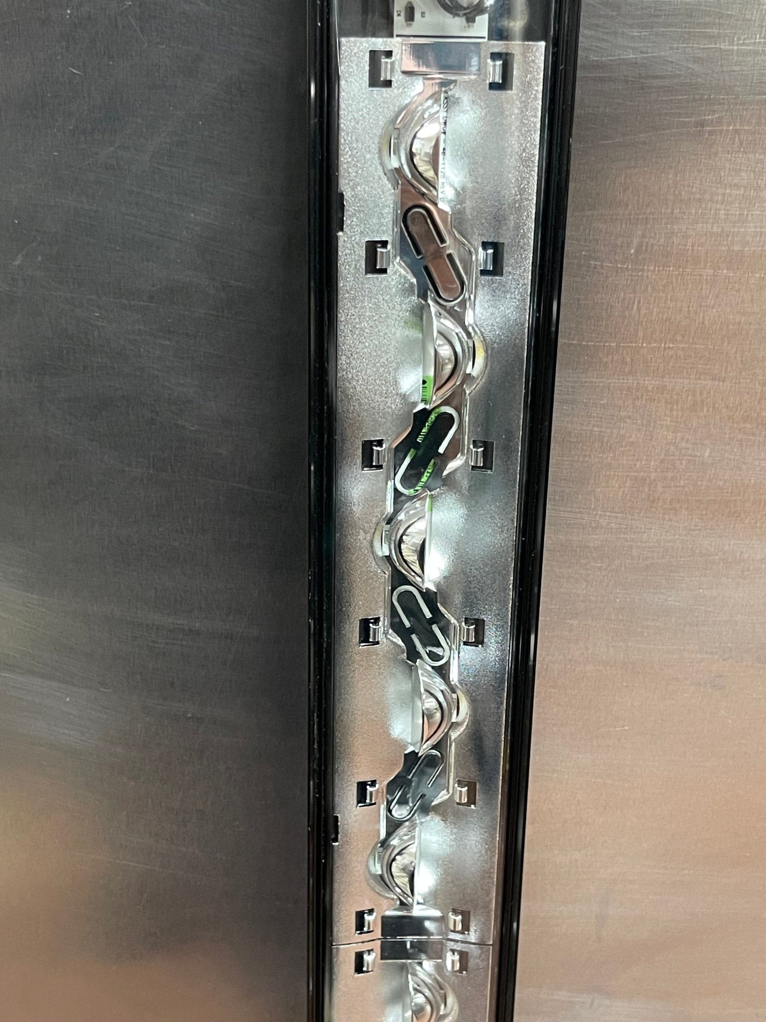 New GE - LT306041CTR - SY Center LED Light Bar for Refrigerated Merchandiser Displays - Falcon Restaurant Supply - 2