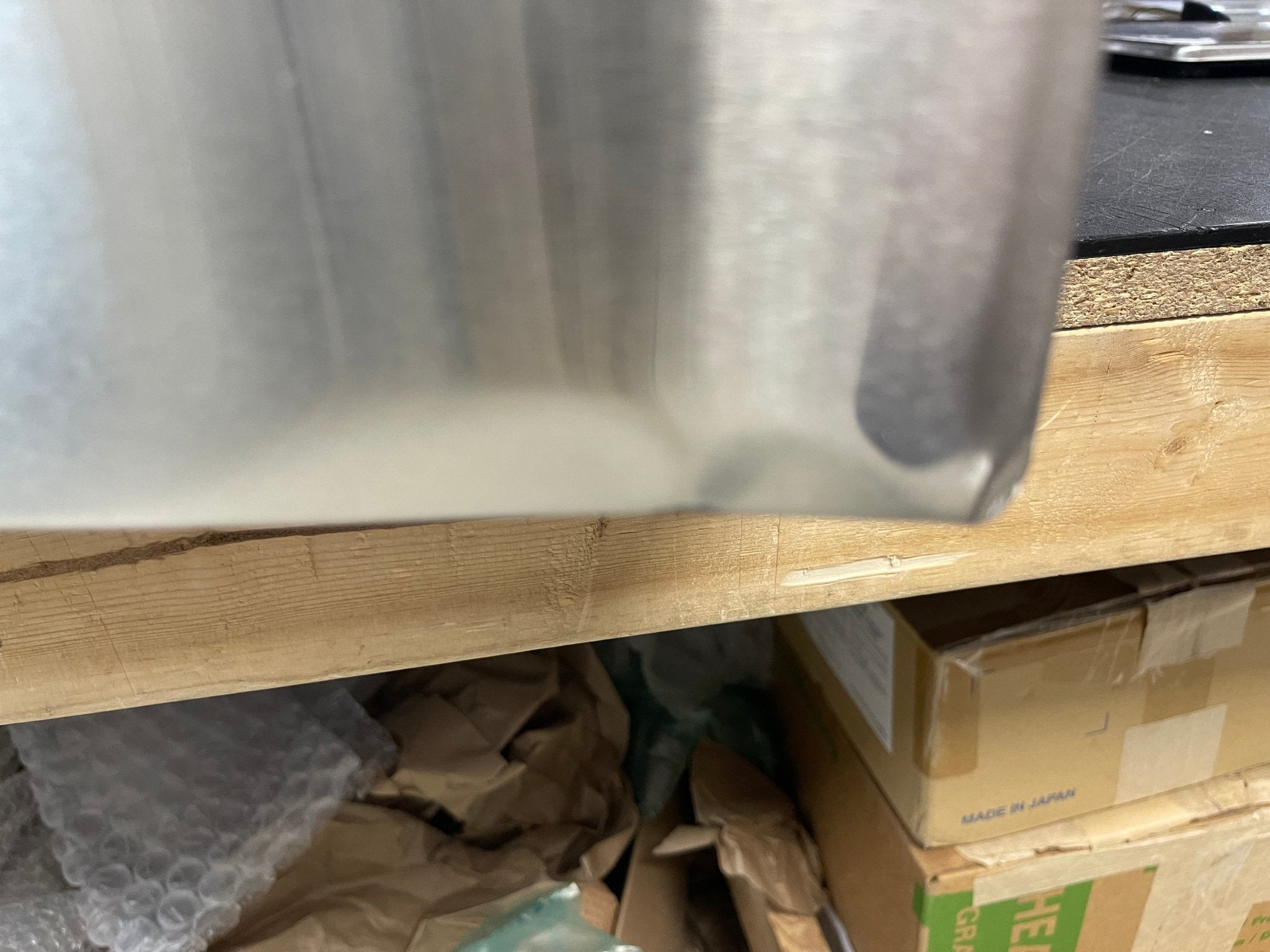 New HUBERT 12576 Stainless Steel Tabletop Ice Display Chiller 30"L x 24"W x 8"H - Falcon Restaurant Supply - 5