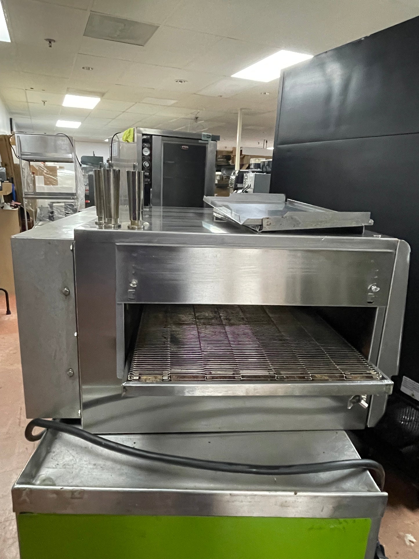 Used Star UM1833A Ultra-Max Impingement Conveyor Electric Pizza Oven  208V