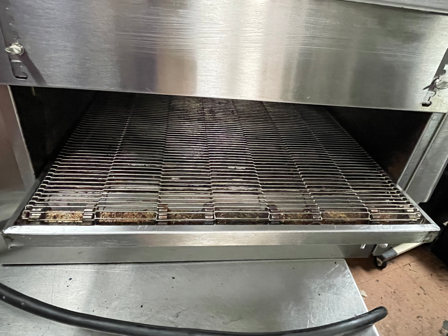 Used Star UM1833A Ultra-Max Impingement Conveyor Electric Pizza Oven  208V