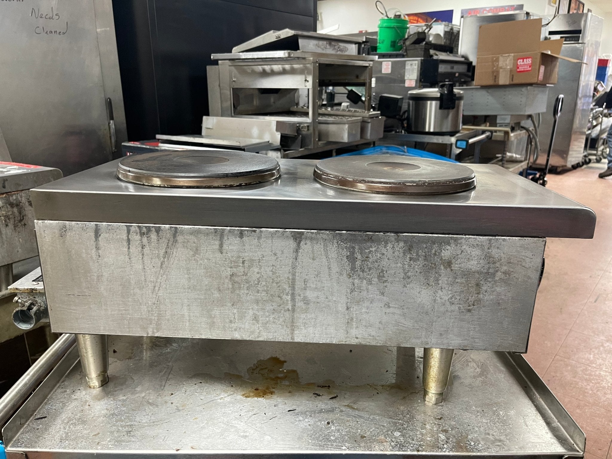 Used 12" Star - Max 502FF Two Element Countertop Electric Hot Plate 208/240, 1PH - Falcon Restaurant Supply - 5