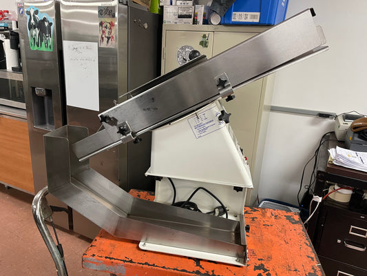 Used Oliver 702-N Commercial Bun and Bagel Slicer with Optional Return Chute 120V - JS