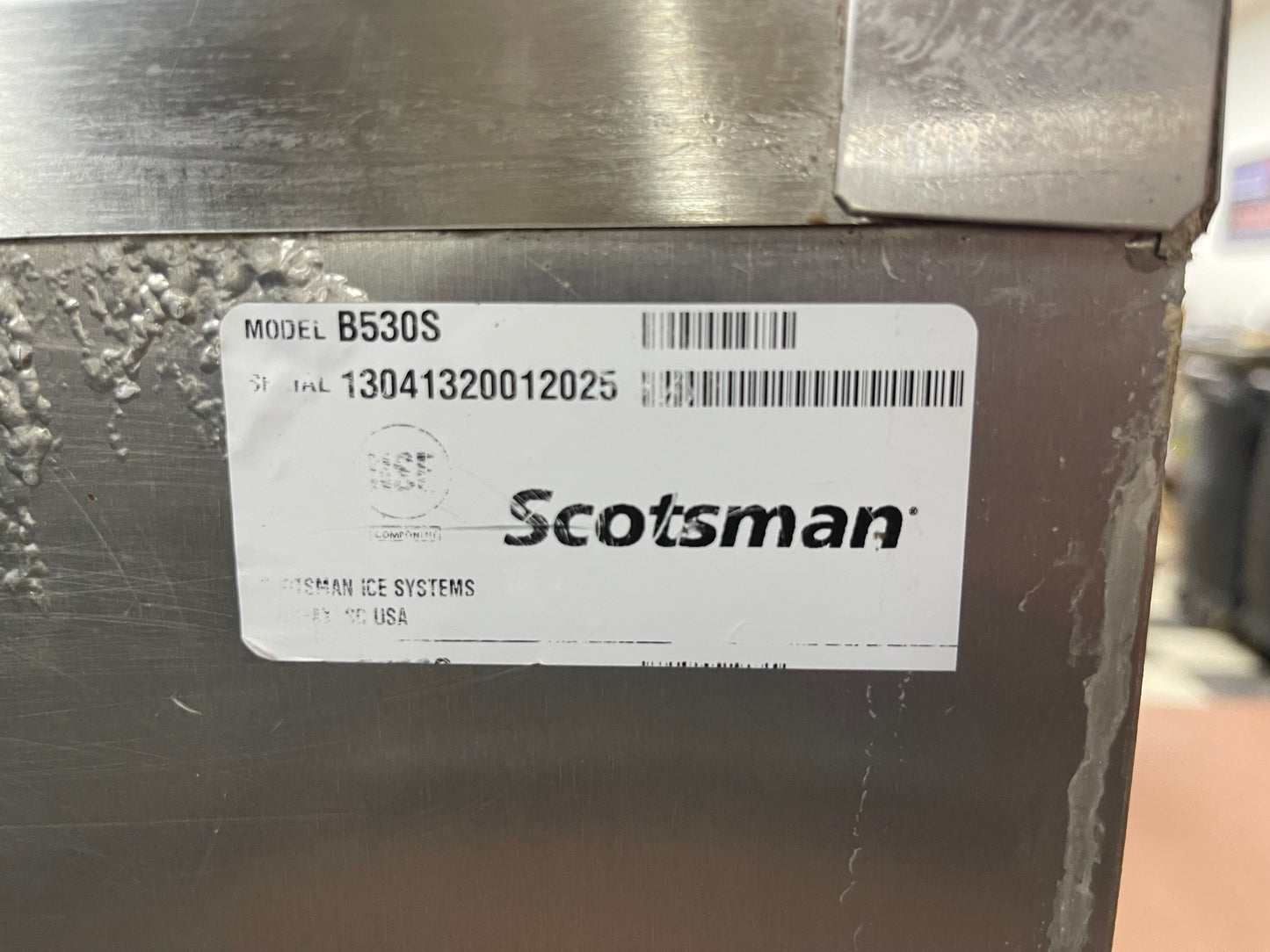 Used Scotsman B530S 30" Ice Maker Machine Storage Bin - 536lb Capacity