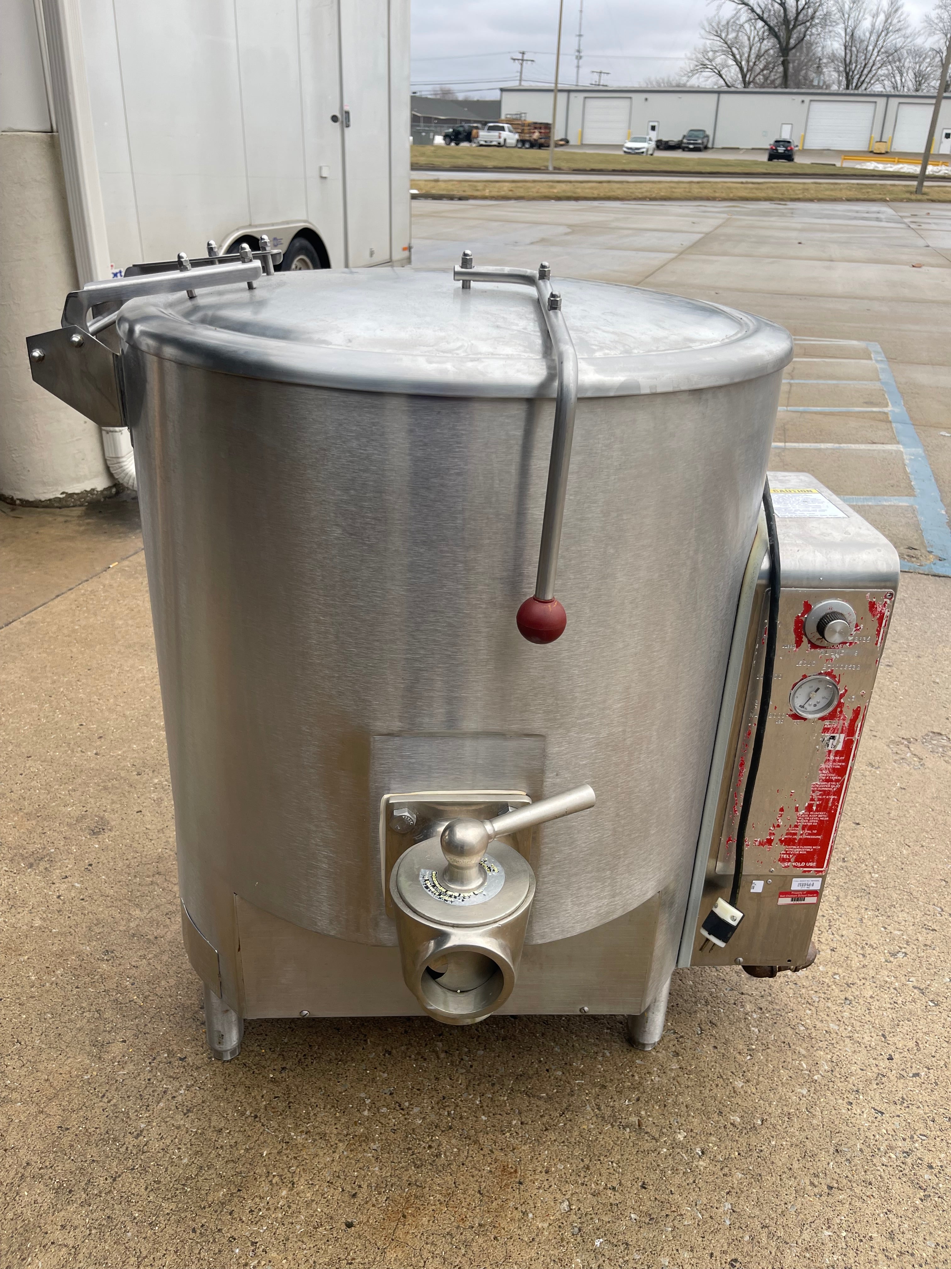 Used Vulcan GL40E 40 Gallon NG Stainless Jacketed Steam Kettle 105,000BTU