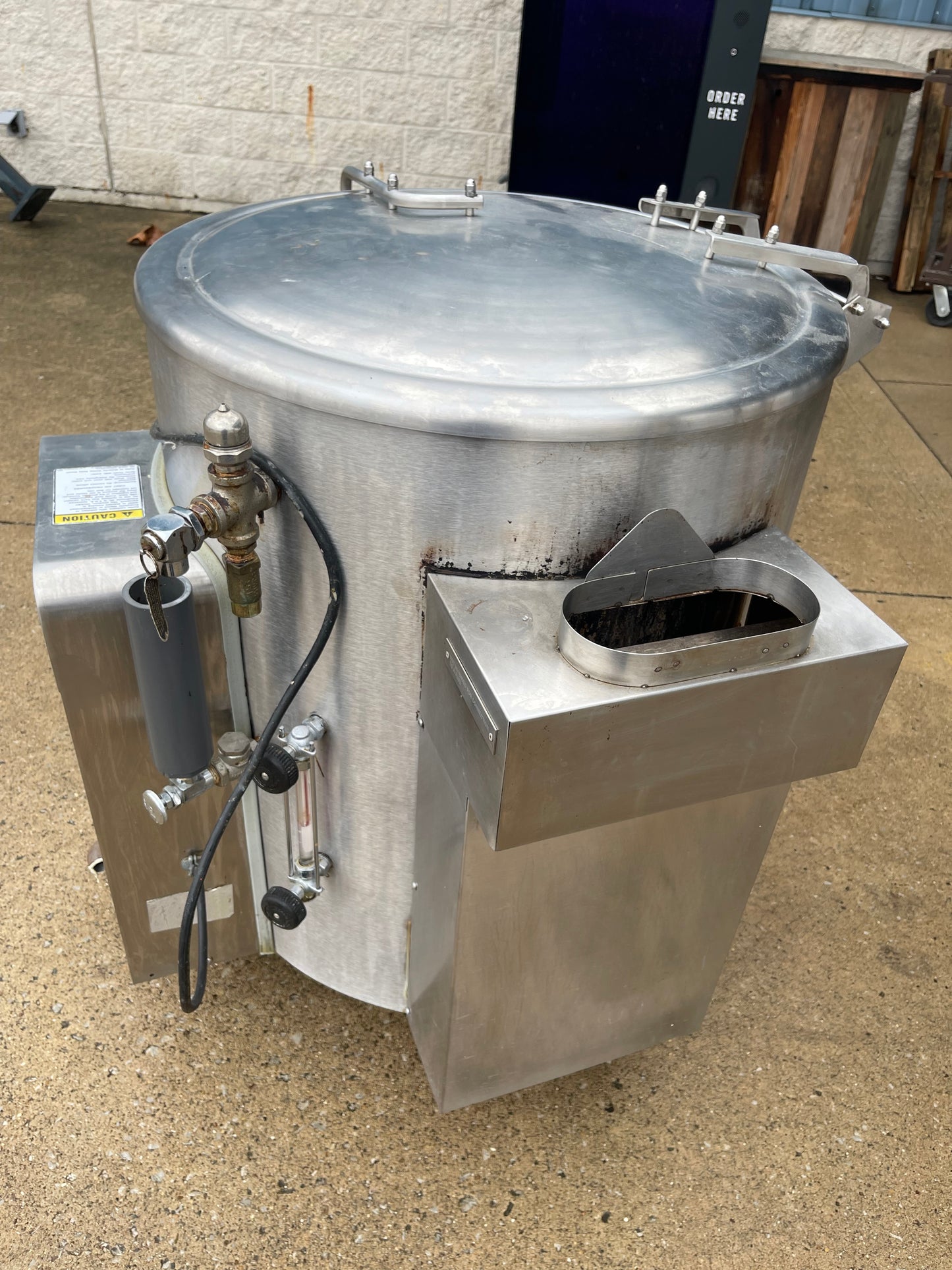 Used Vulcan GL40E 40 Gallon Stainless Jacketed Steam Kettle 105,000BTU