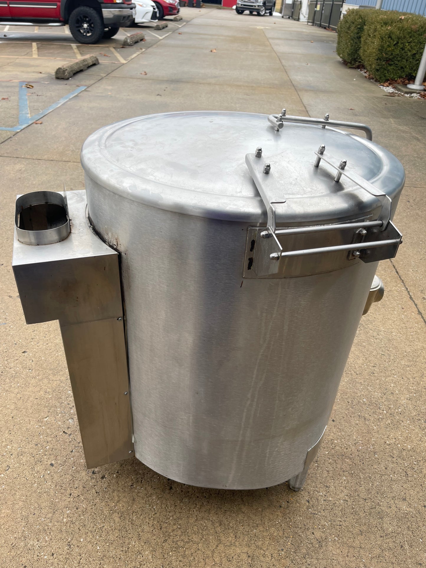 Used Vulcan GL40E 40 Gallon Stainless Jacketed Steam Kettle 105,000BTU