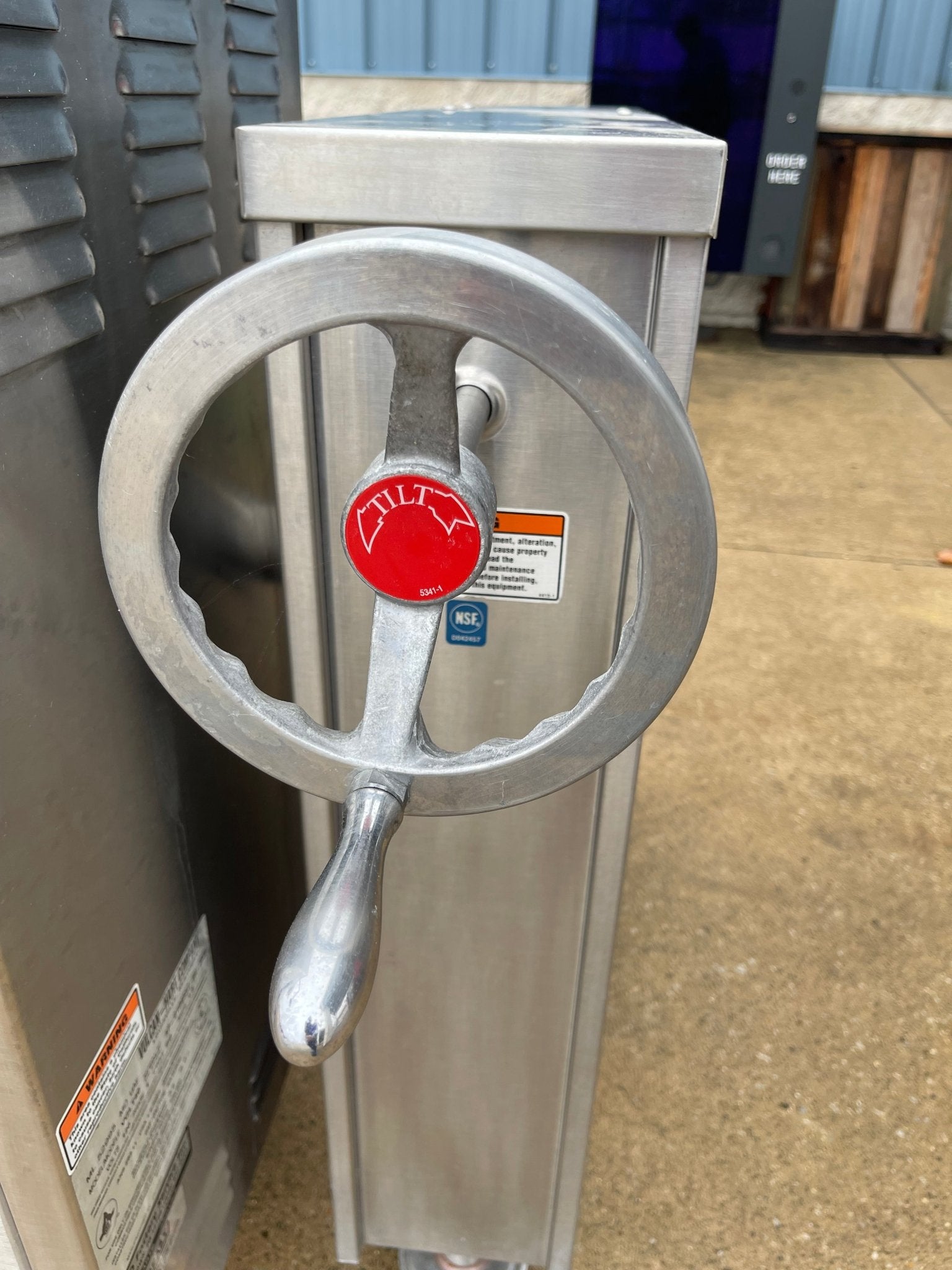 Used Vulcan VGLT - 40 NG Stainless 40 Gallon Jacketed Tilting Steam Kettle 100,000BTU - Falcon Restaurant Supply - 4