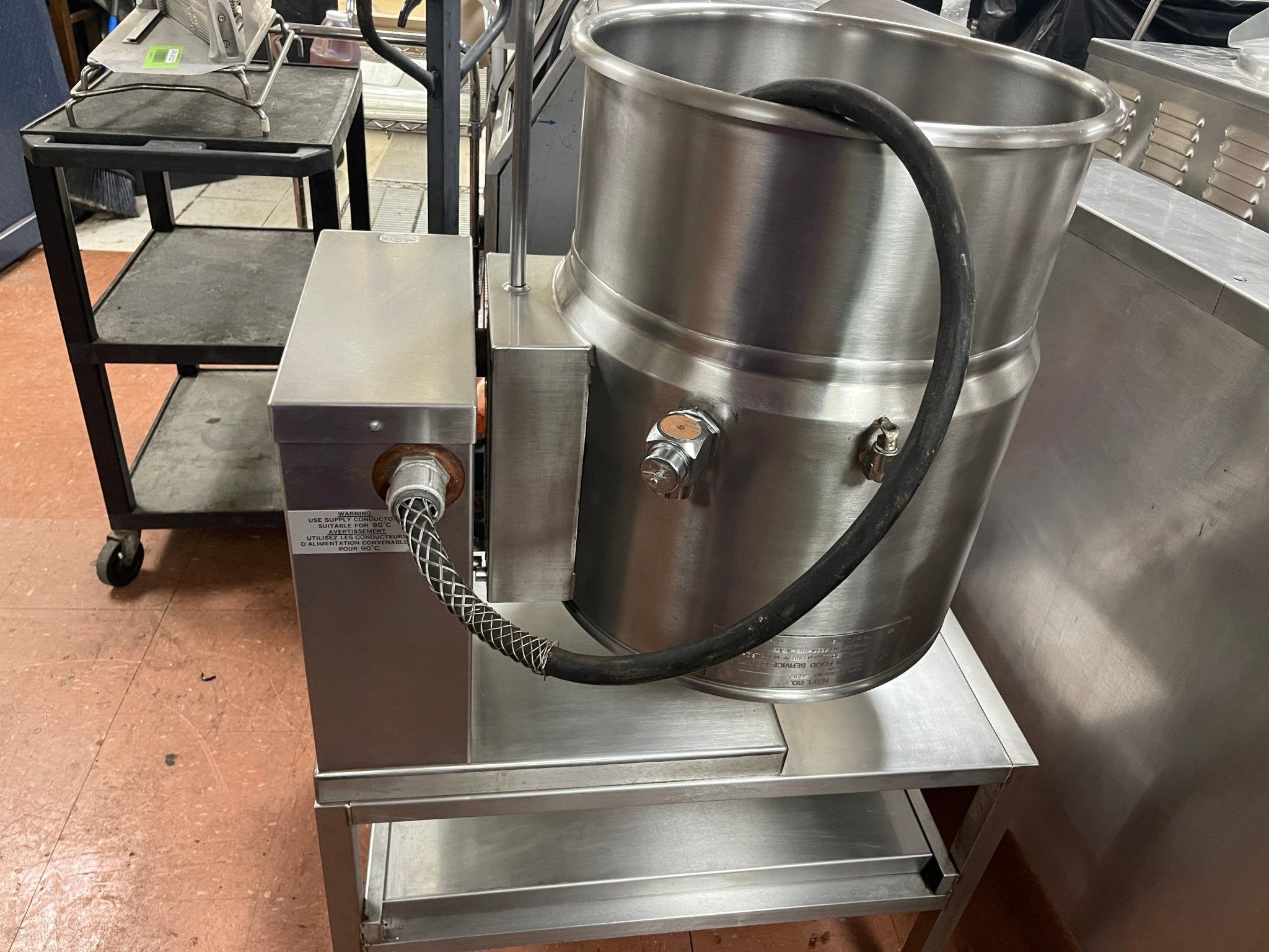 Used Crown Market Forge EC - 10 Electric 10 Gallon Tilting Jacketed Steam Kettle 240V 3 Ph - Falcon Restaurant Supply - 6