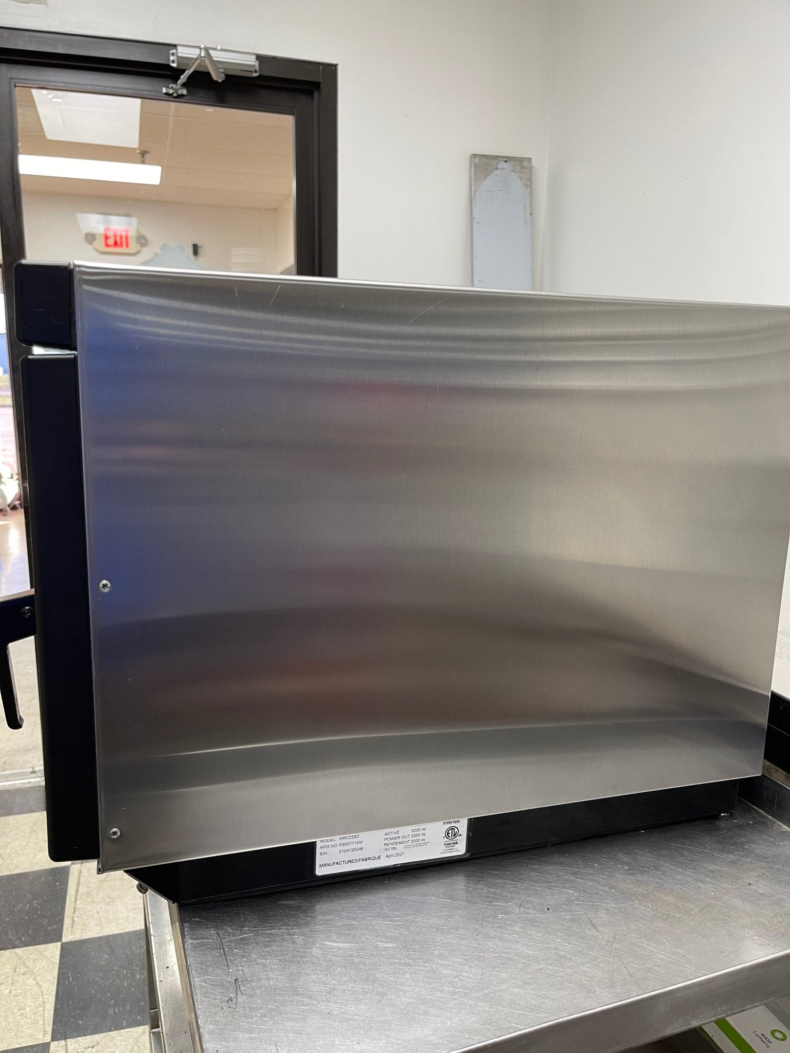 Used Amana Menumaster MRC22S2 Commercial Microwave 2200 Watt with Screen 220V - Falcon Restaurant Supply - 5