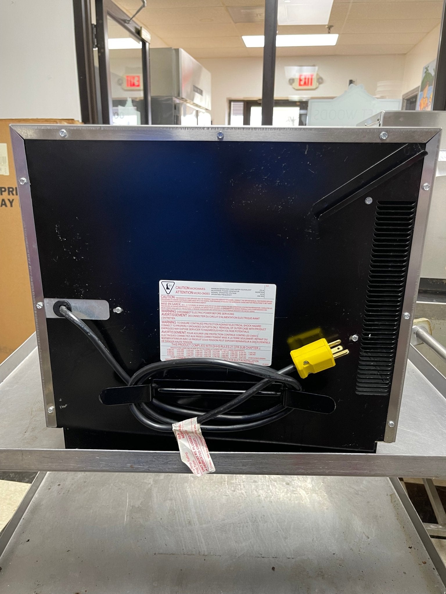 Used Amana Menumaster MRC22S2 Commercial Microwave 2200 Watt with Screen 220V - Falcon Restaurant Supply - 7