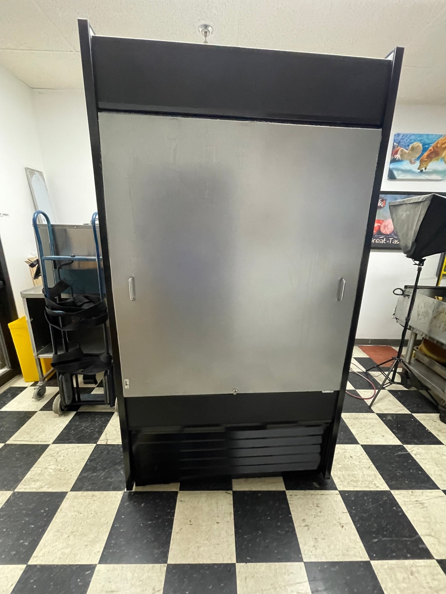 Used Oasis Refrigerated Self - Service Commercial Air Curtain Display Case with Door 120V - Falcon Restaurant Supply - 4