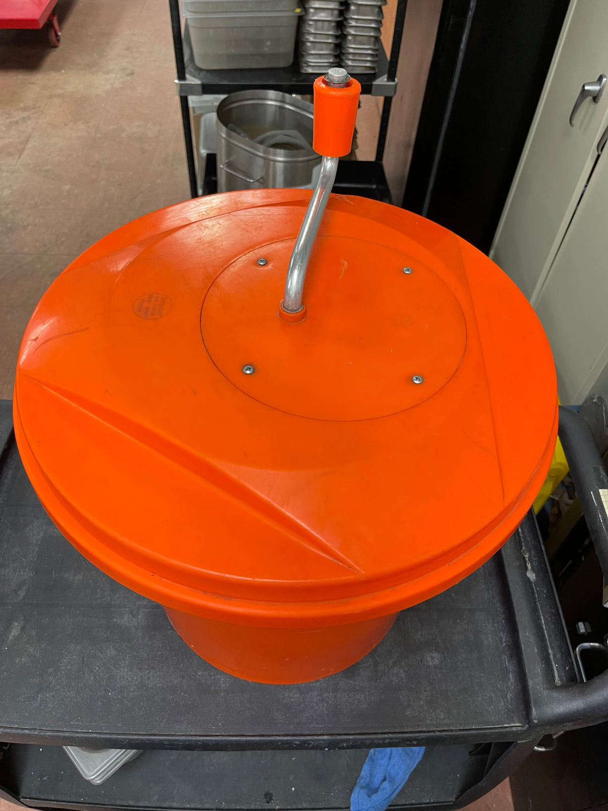 Dynamic 06140 Commercial Manual Salad Spinner, 5 Gallon Capacity