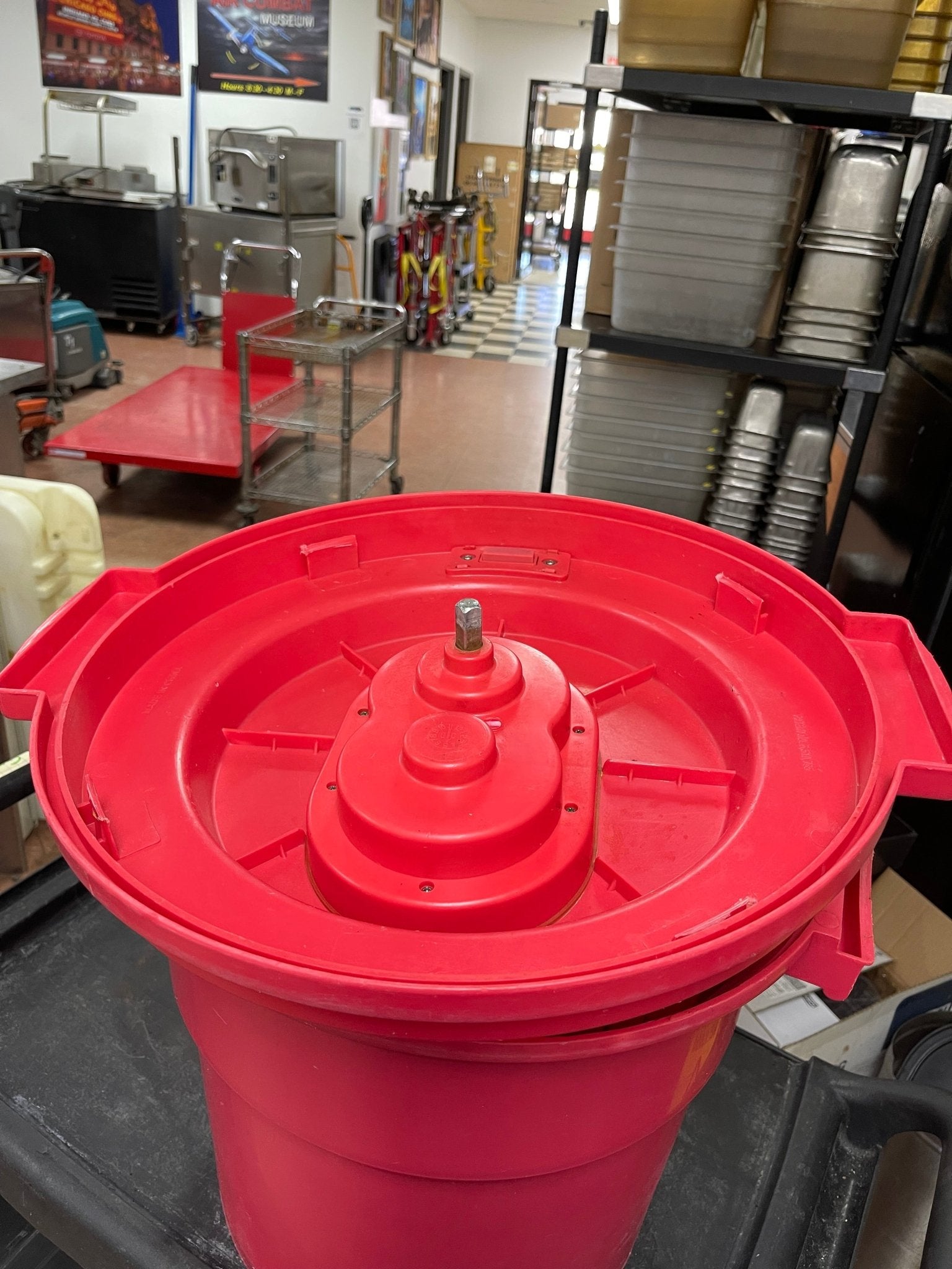 Used Chef Master Commercial 5 Gallon Salad Spinner with Braking System - Falcon Restaurant Supply - 4