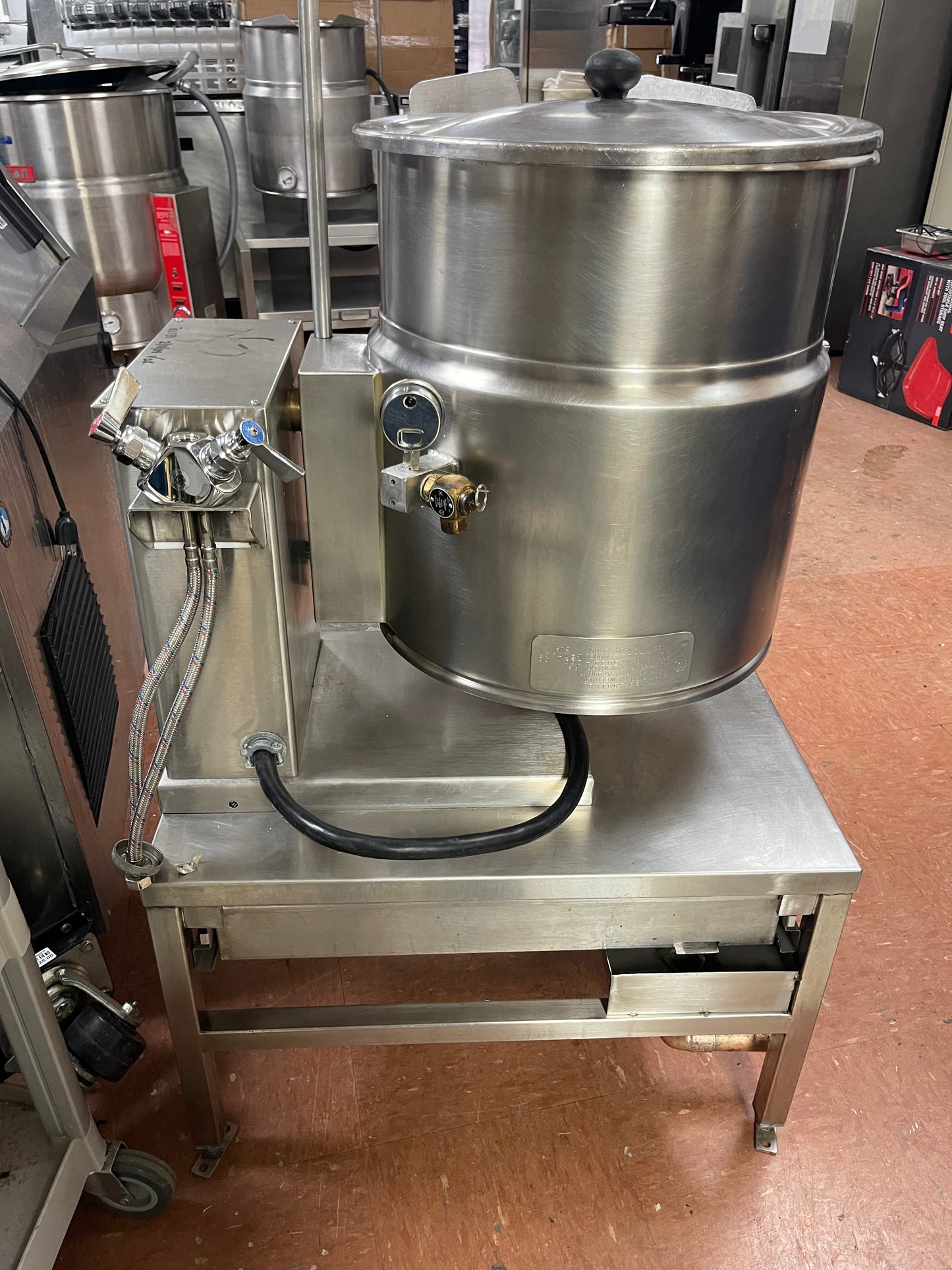 Used Cleveland KET-12-T 12 Gallon Tilting 2/3 Steam Jacketed Electric Kettle 208V 3Phase