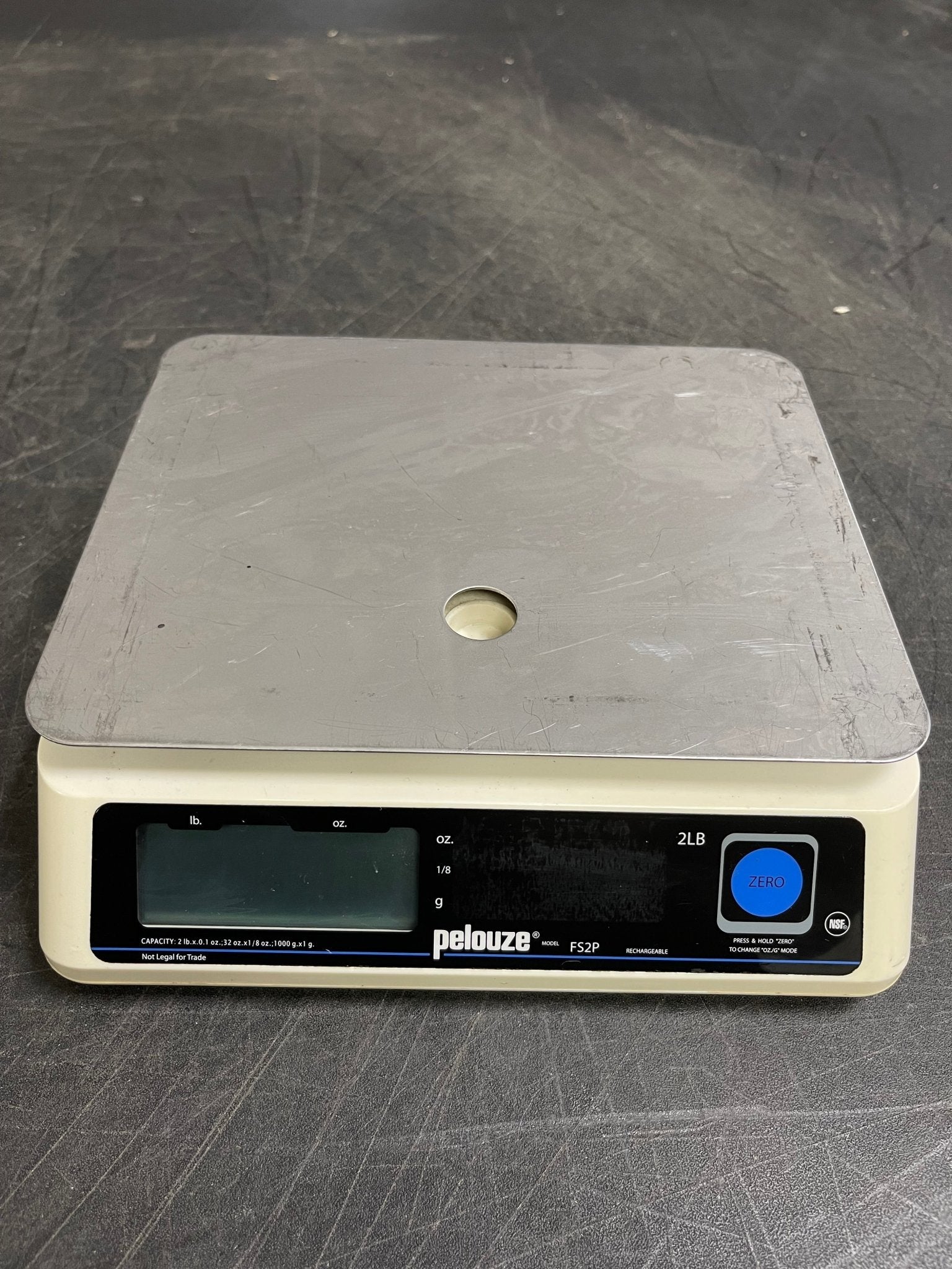 Used Rubbermaid® Pelouze® FS2P Digital Portion Control Scale - 2lb - Falcon Restaurant Supply - 1