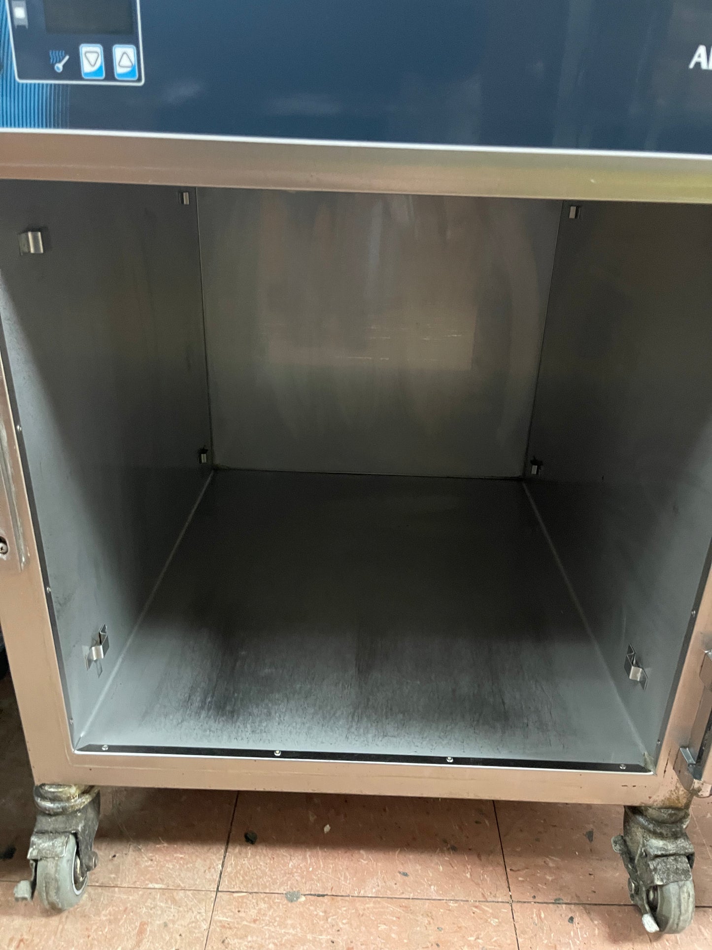 Used Alto-Shaam 750-S Insulated Digital Mobile Heated Holding Cabinet 120V