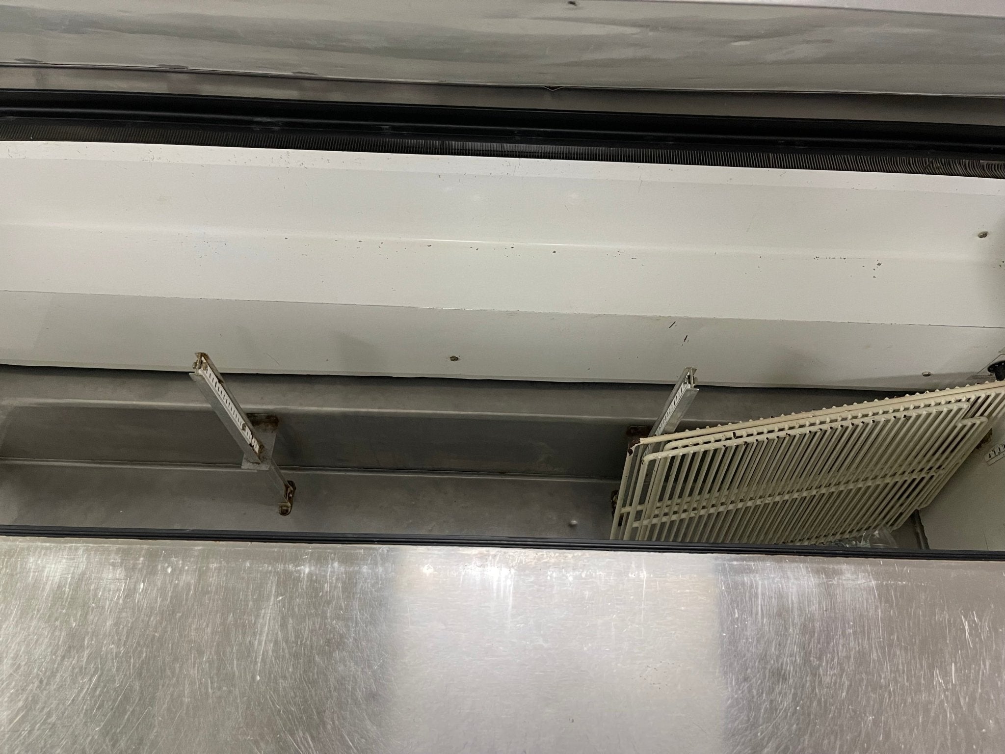 Used True TSSU-72-30M 72" Commercial Refrigerated Sandwich/Salad Prep Table 115V