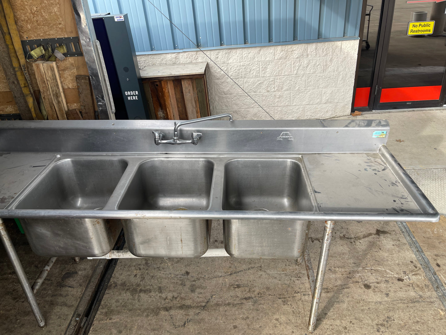 Used Advance Tabco 91" Stainless Steel 3 Compartment sink with Two Drainboards - SS288