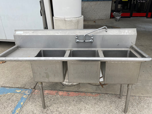 Used 66" Stainless Steel 3 Compartment Sink with Drainboard - SS289