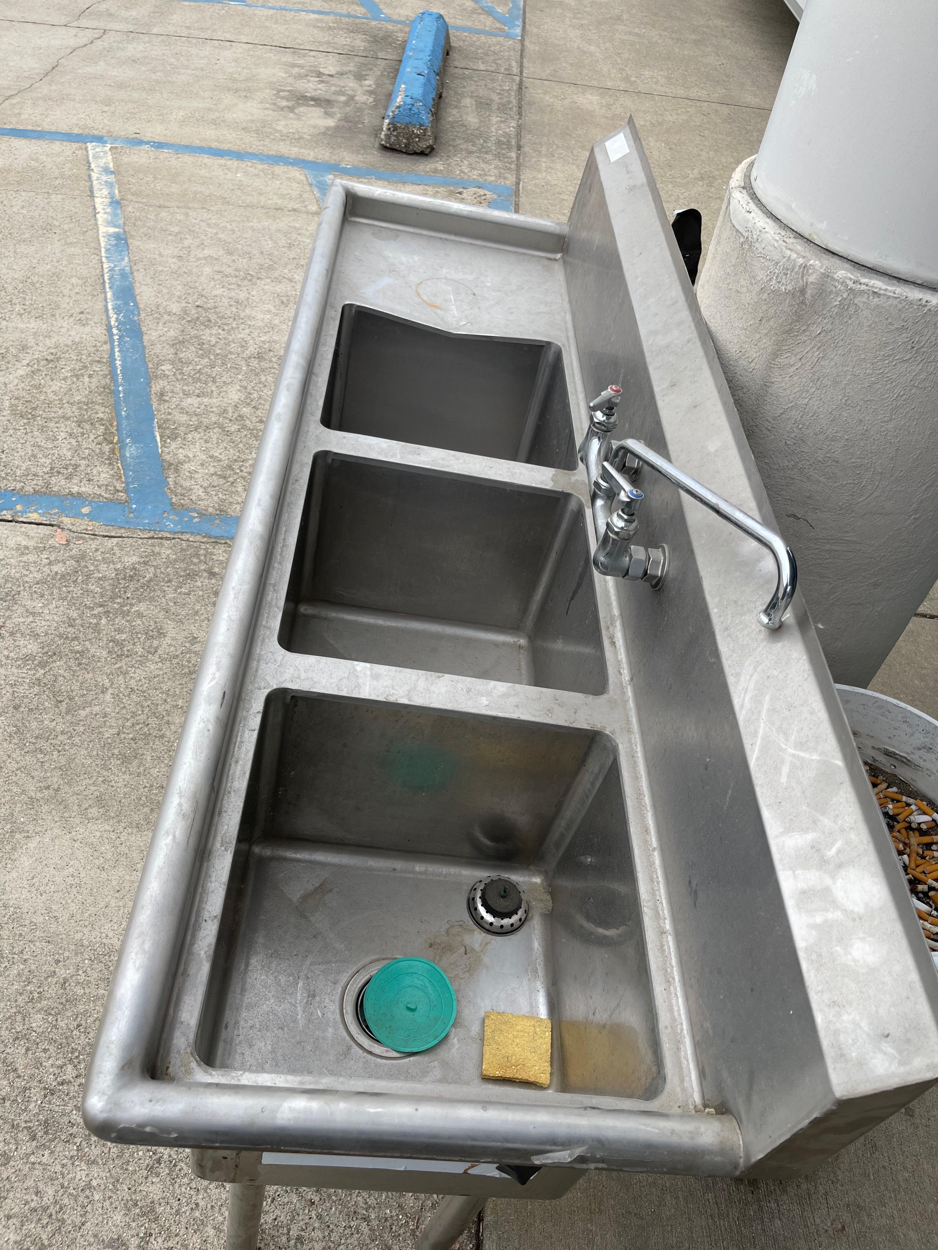 Used 66" Stainless Steel 3 Compartment Sink with Drainboard - SS289