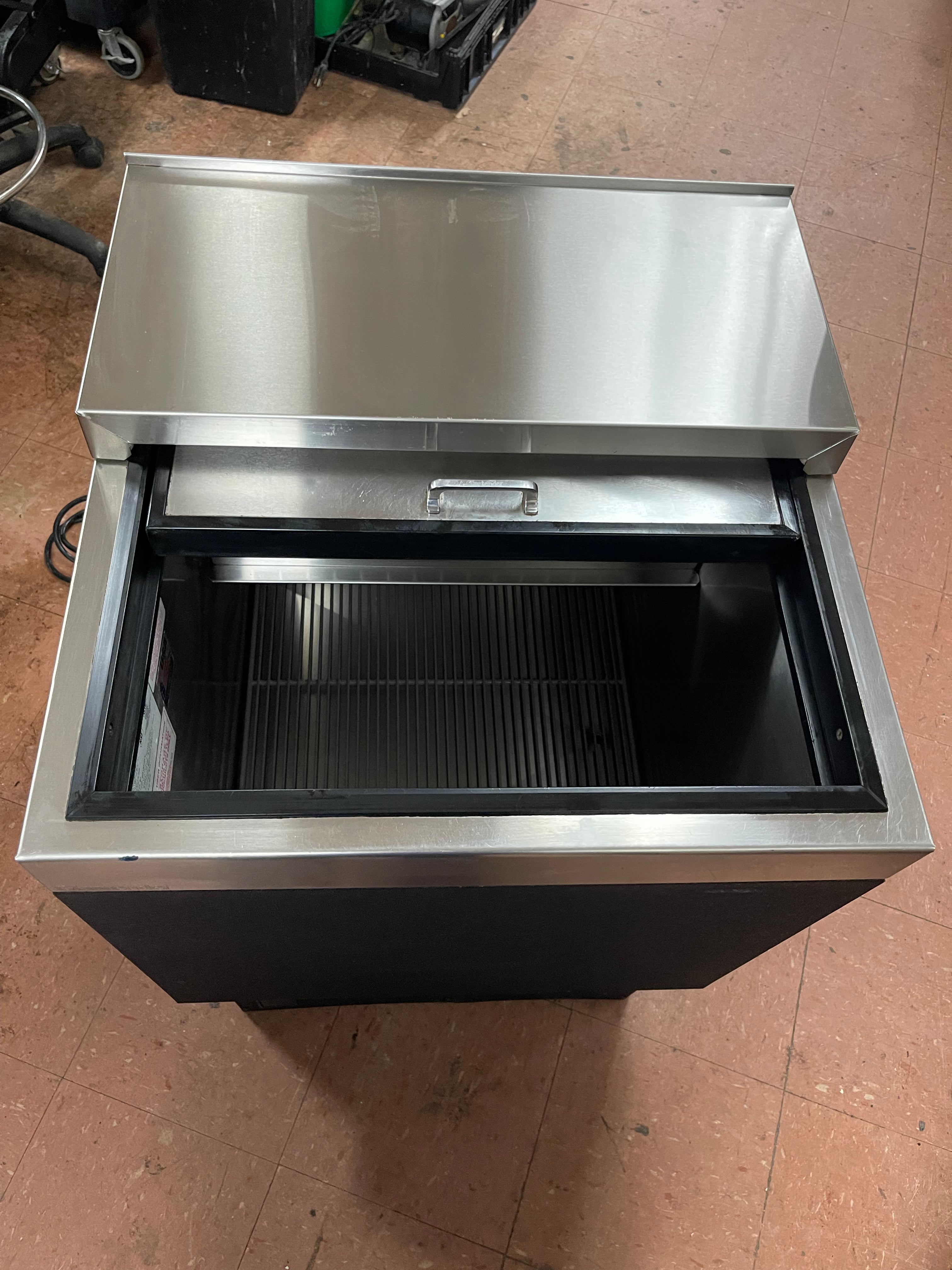 Used 24" Glastender MF24-B1 Bar Glass Mug Froster / Chiller 120V - 2