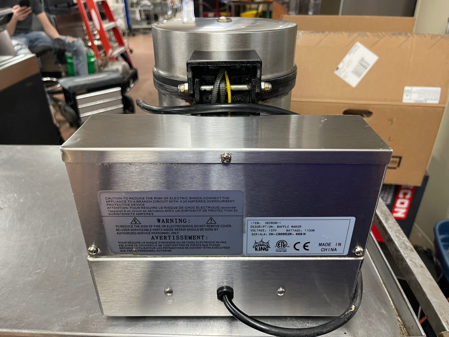 Used Carnival King WSM11 Non-Stick Single Waffle Maker Cooker with Timer 120V