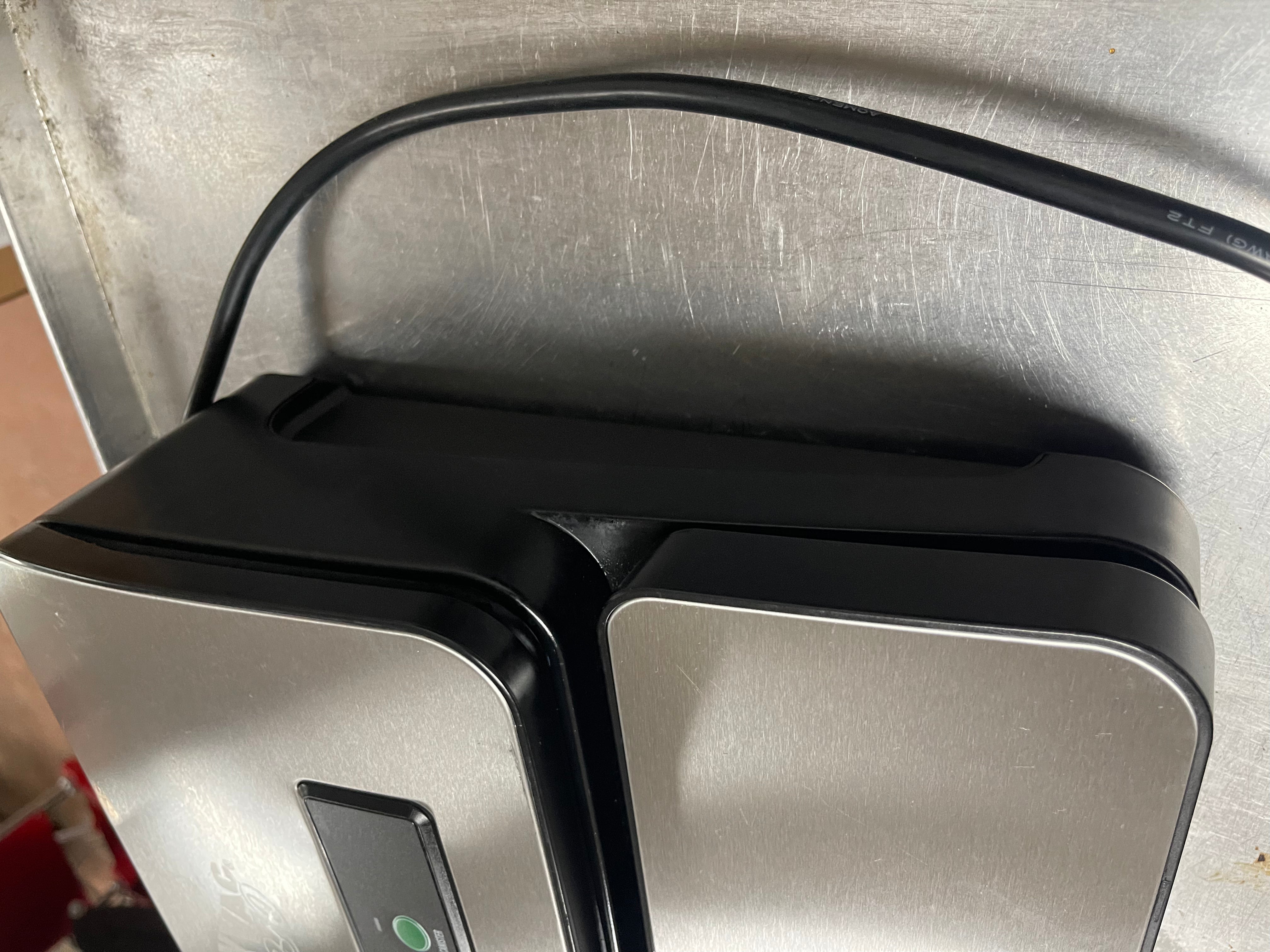 Used LEM MaxVac 250 Vacuum Bag Sealer 120V