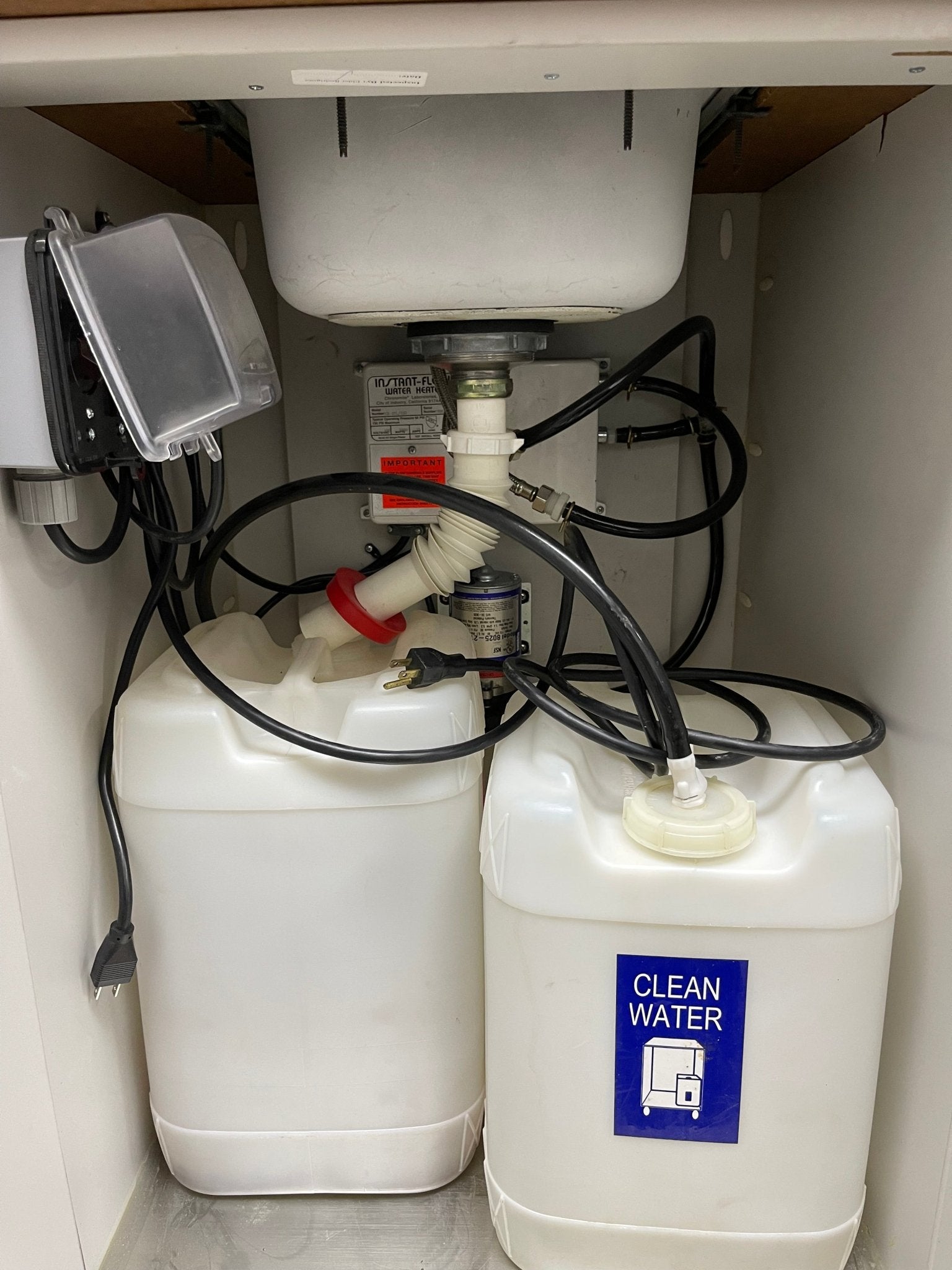 Used Self Contained Portable Sink with Pump, Water Heater and Collection Container 110V - Falcon Restaurant Supply - 8