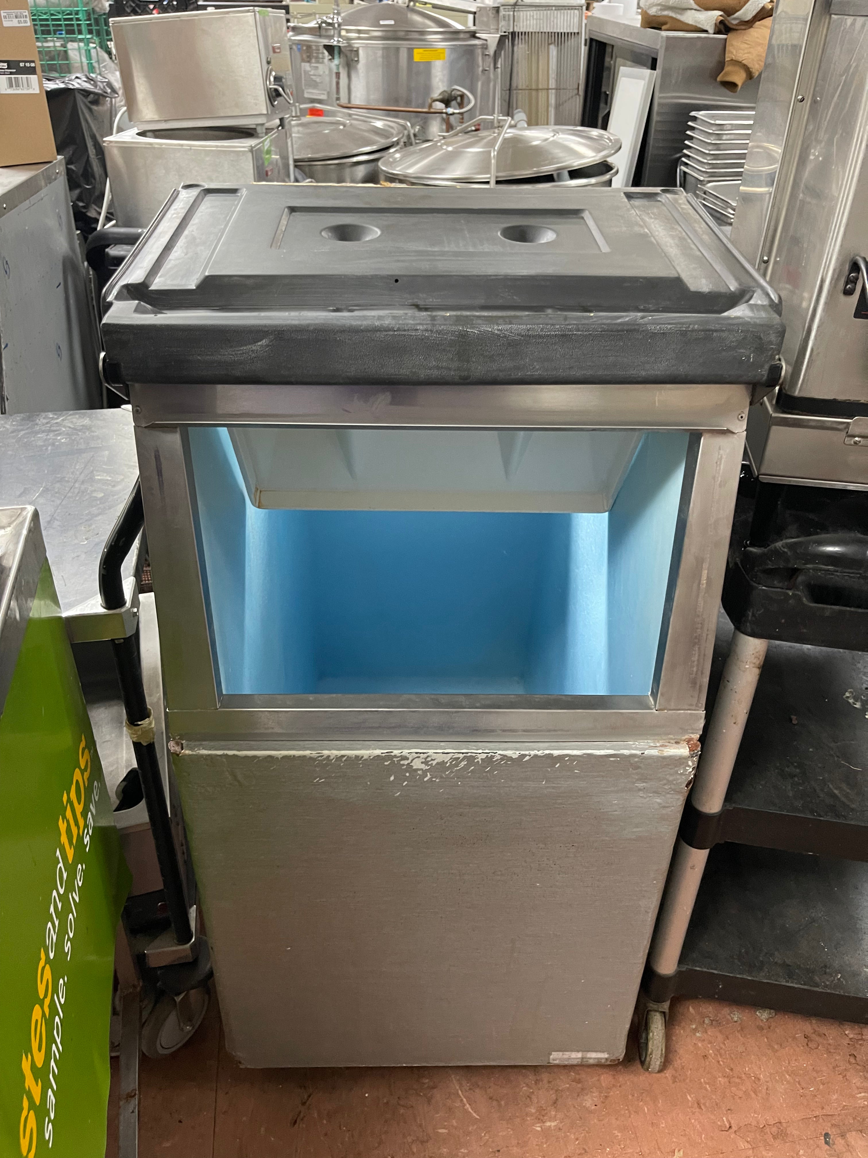 Used Hoshizaki B-300PF 22" Ice Storage Bin with Galvanized Steel Finish 300lb