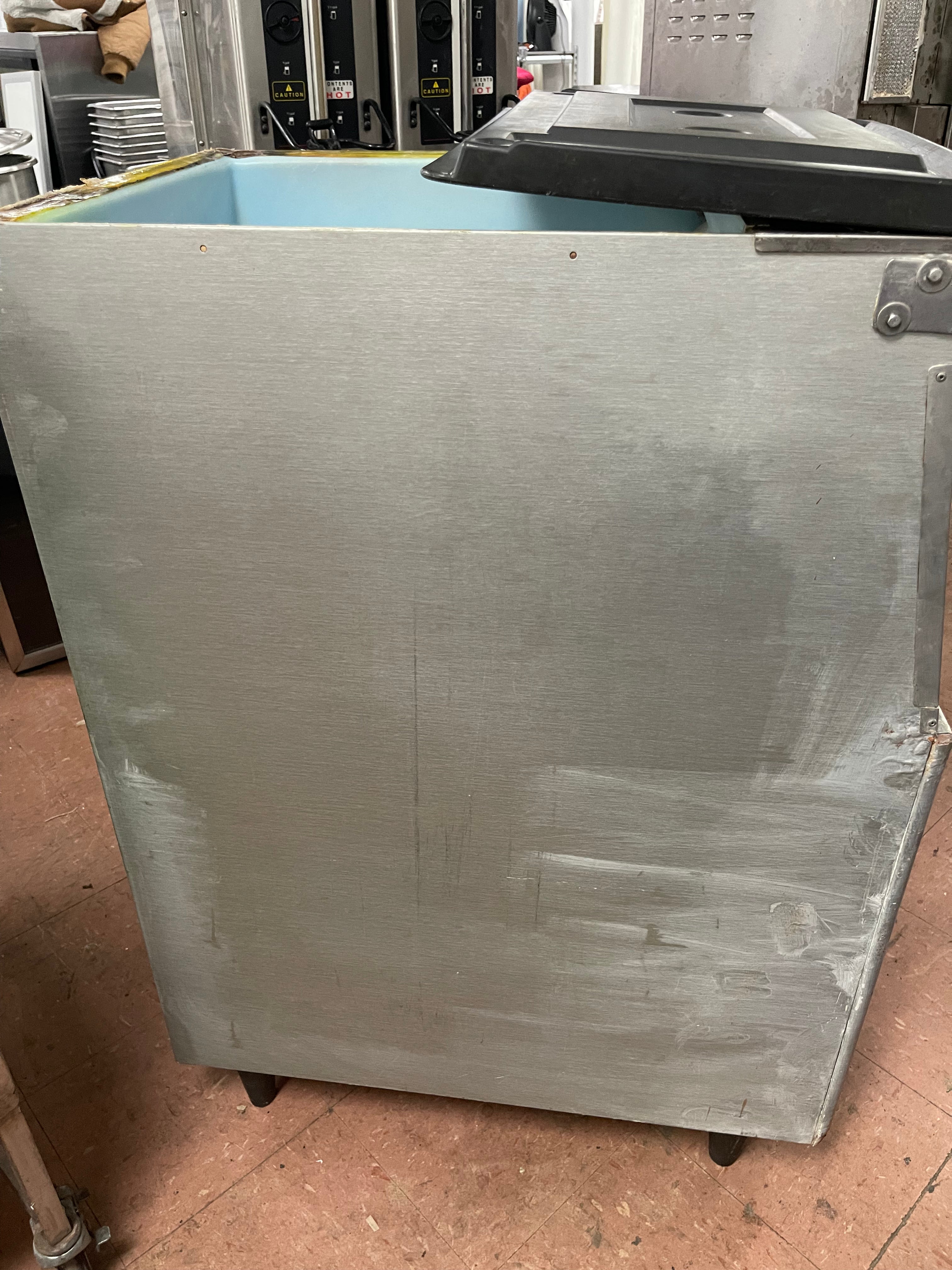 Used Hoshizaki B-300PF 22" Ice Storage Bin with Galvanized Steel Finish 300lb