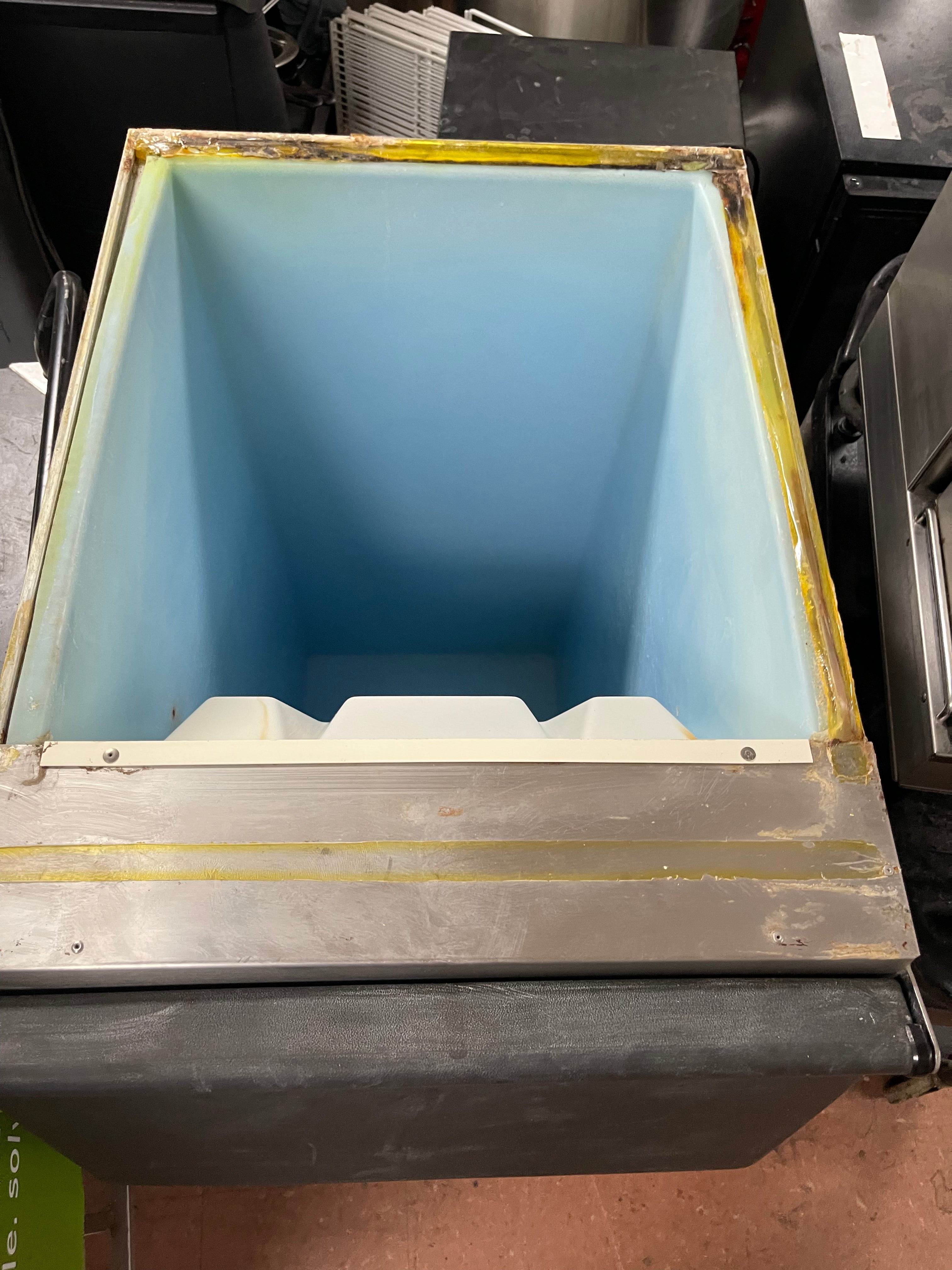 Used Hoshizaki B-300PF 22" Ice Storage Bin with Galvanized Steel Finish 300lb