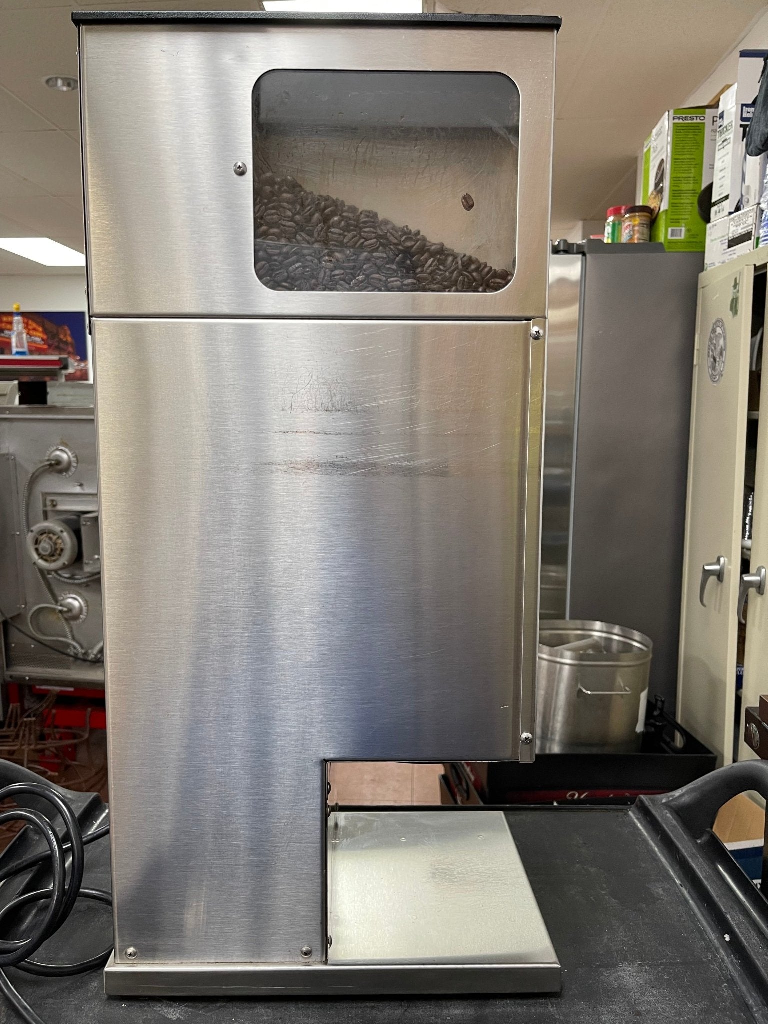 Used Curtis DHG - 10 Commercial Dual Hopper Burr Coffee Grinder 120V - Falcon Restaurant Supply - 5