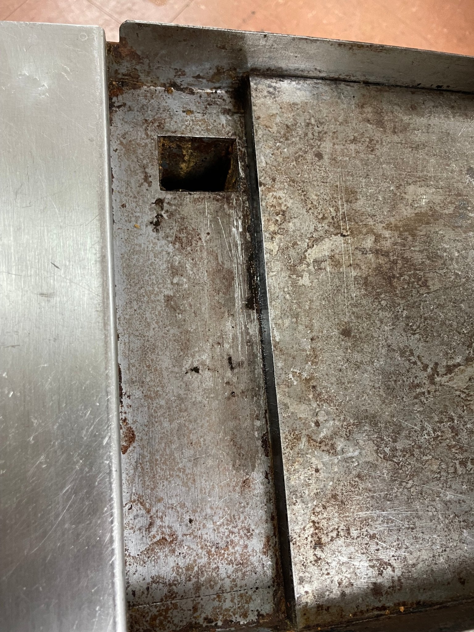 Used U.S. Range Natural Gas 2 Burner 24" Range with 12" Flat Top Griddle and Oven - Falcon Restaurant Supply - 6