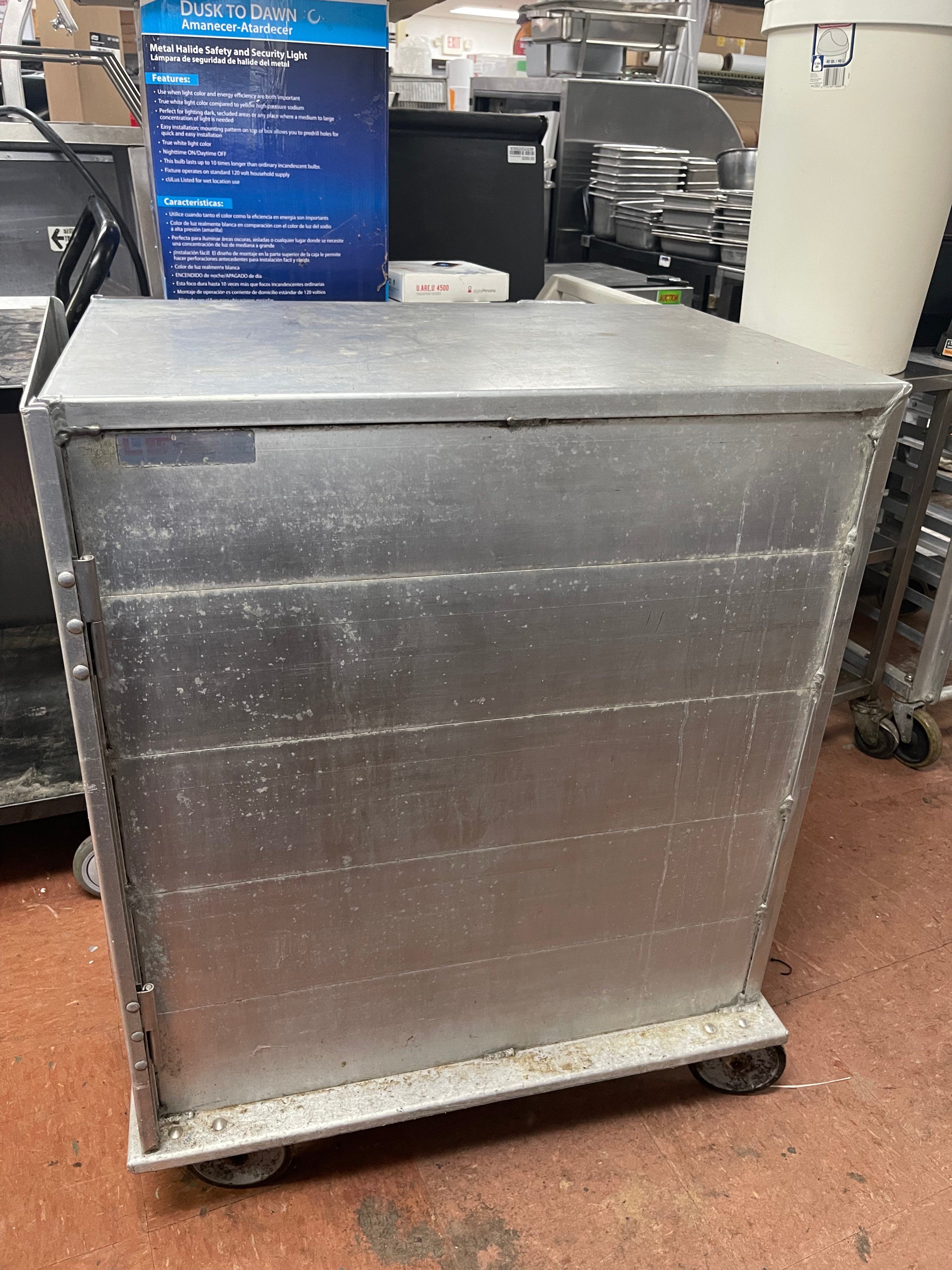Used Lockwood Uninsulated 20 Rack Mobile Holding Cabinet Non Heated - SS295
