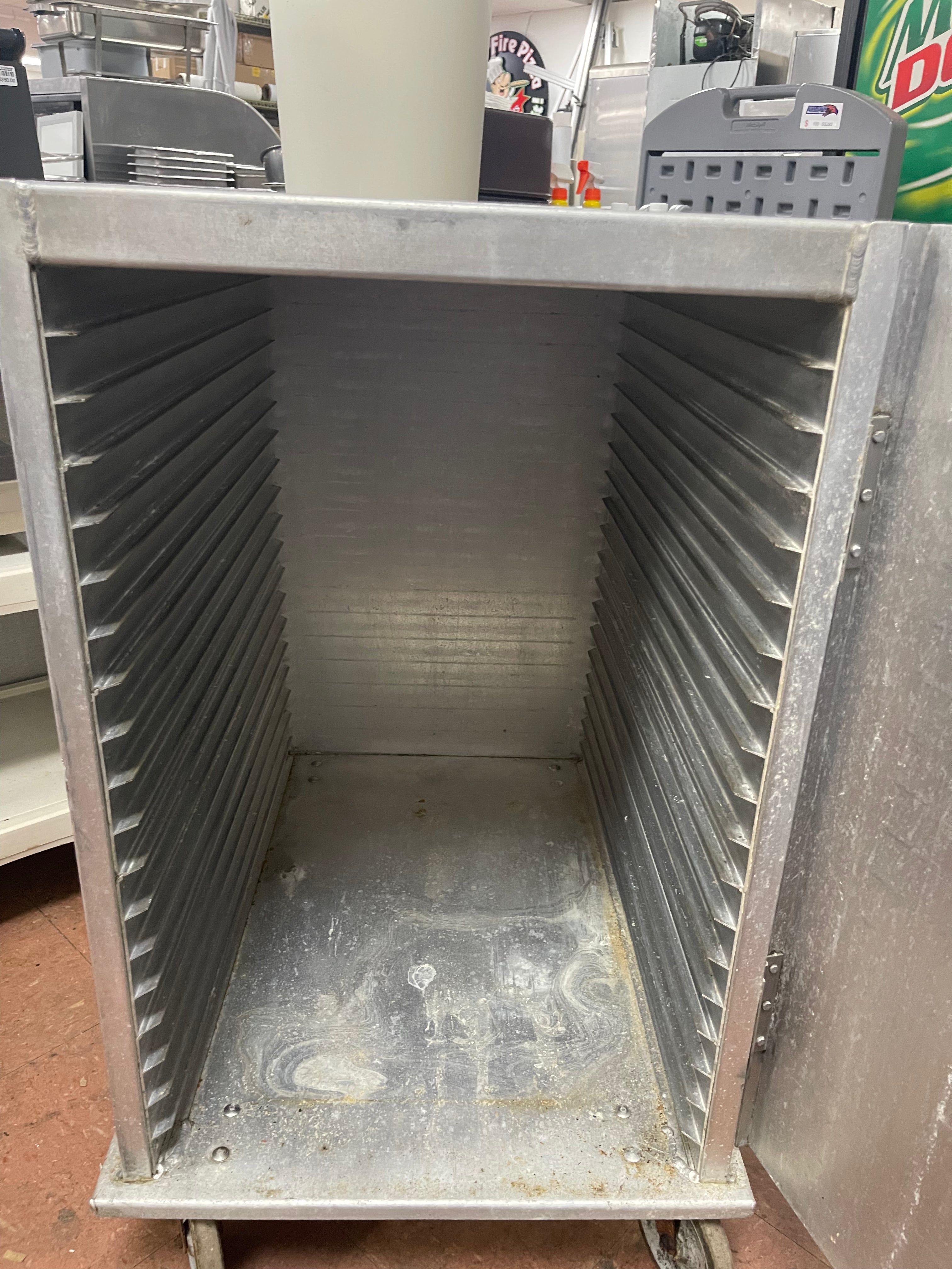 Used Lockwood Uninsulated 20 Rack Mobile Holding Cabinet Non Heated - SS295