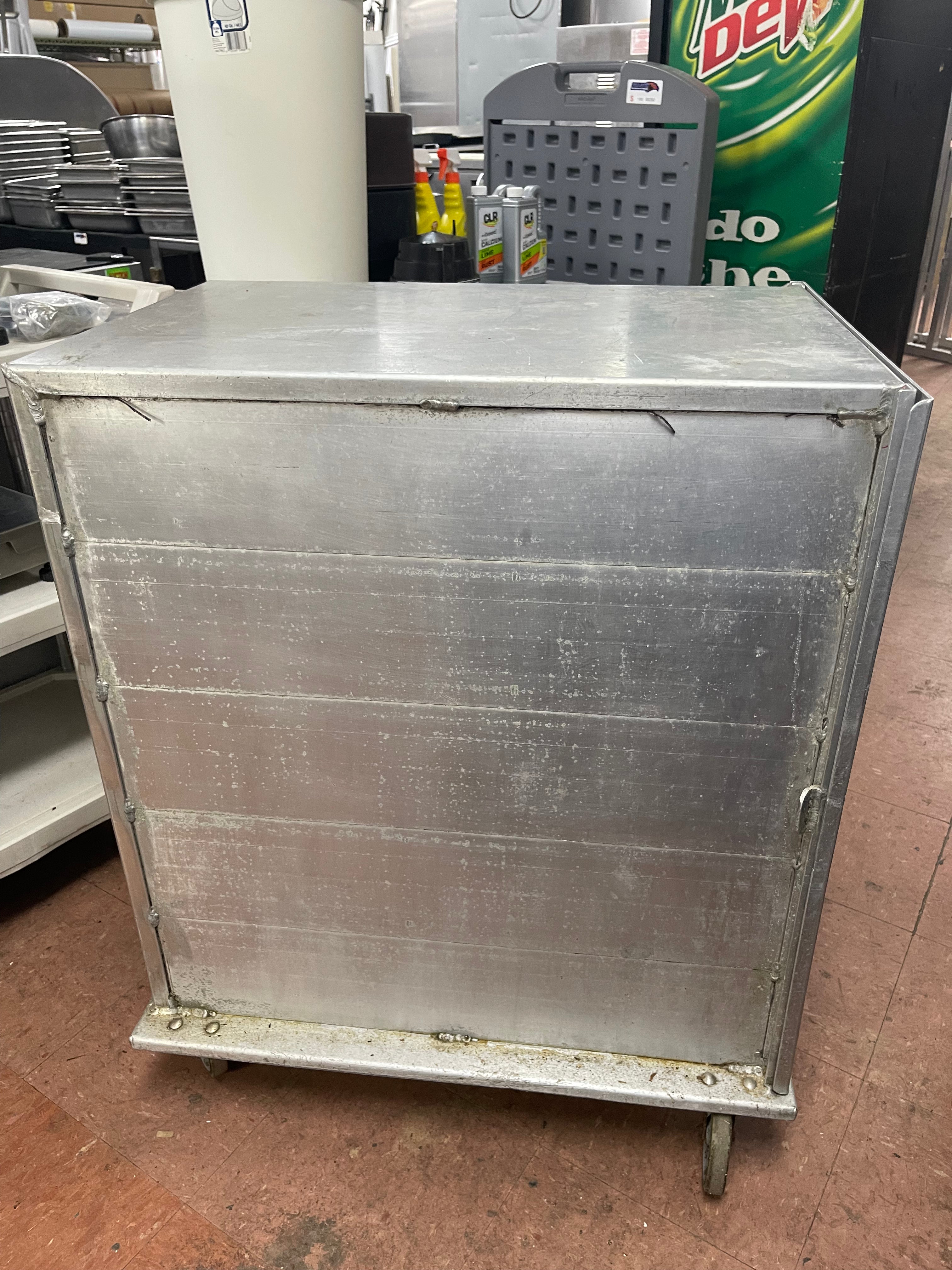 Used Lockwood Uninsulated 20 Rack Mobile Holding Cabinet Non Heated - SS295