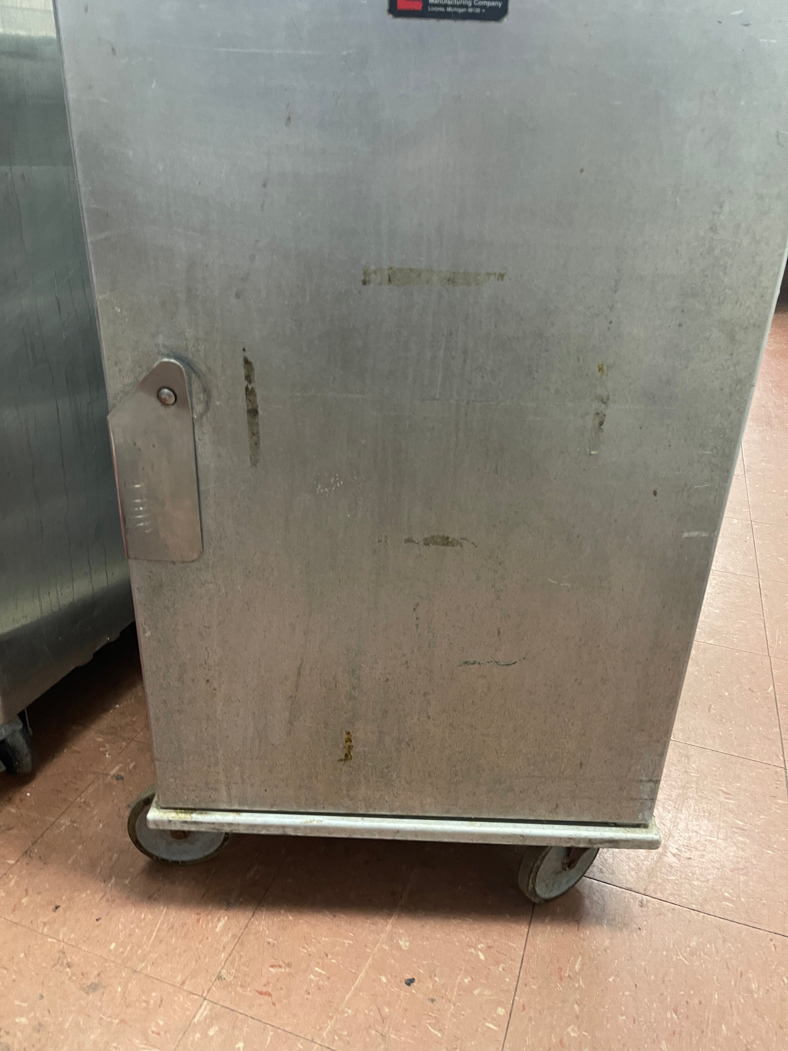 Used Lockwood Uninsulated 20 Rack Mobile Holding Cabinet Non Heated - SS295