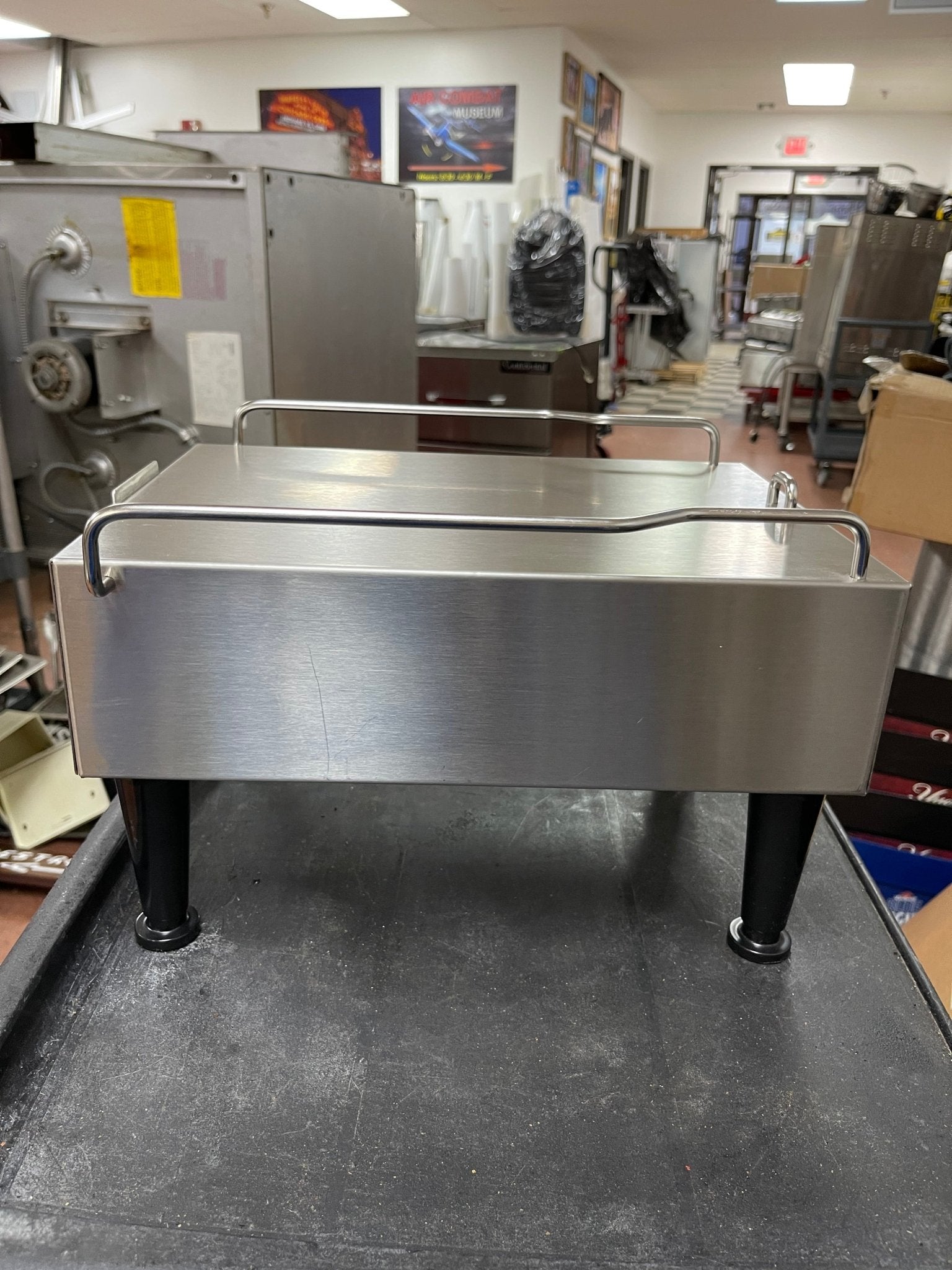 Used Bunn LP Commercial Iced Tea Dispenser Stand Bunn 37675.0001 - Falcon Restaurant Supply - 4