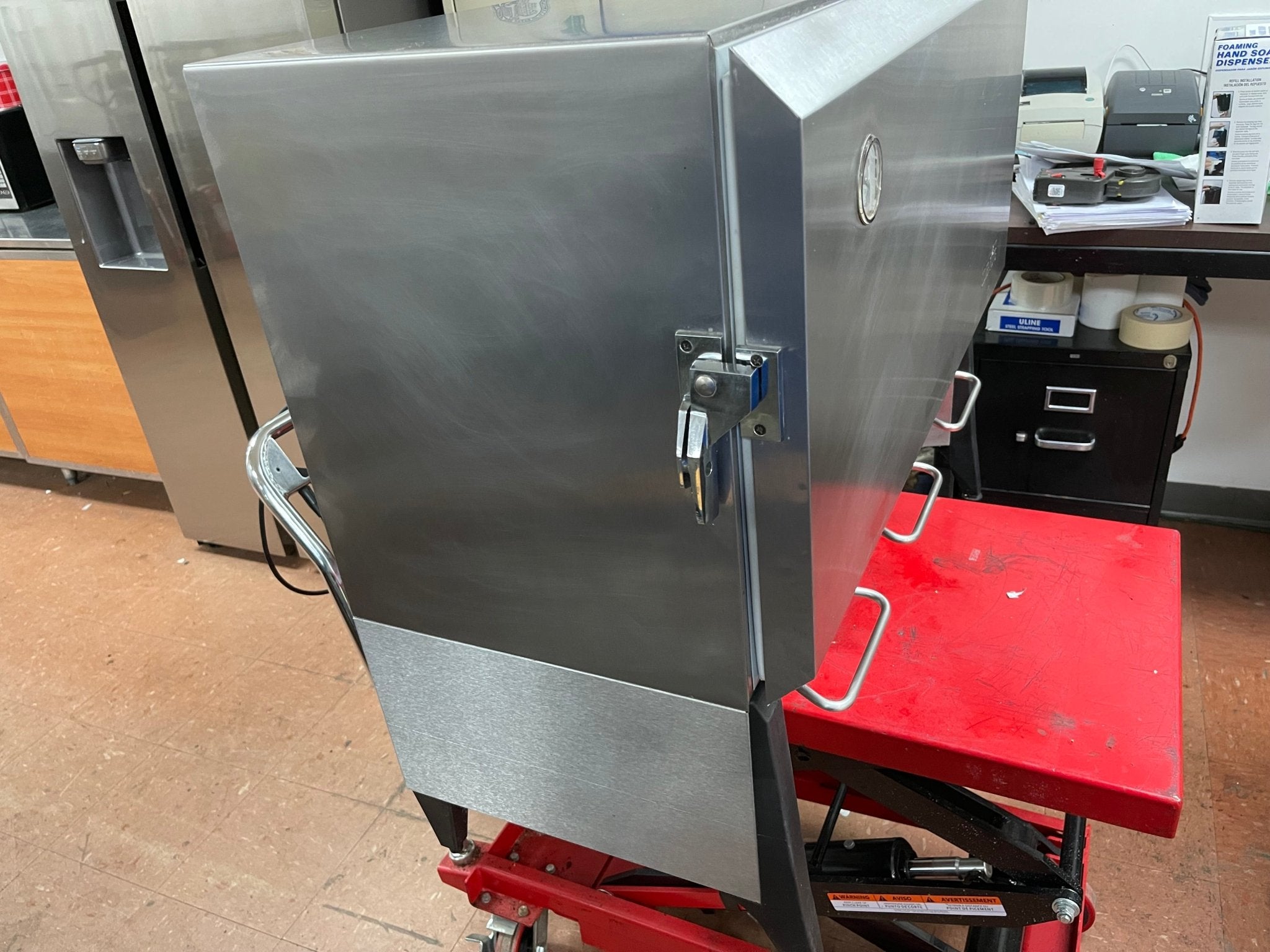 Used Silver King Majestic Refrigerated Milk Dispenser Triple Valve 120V SK15MAJ - Falcon Restaurant Supply - 4