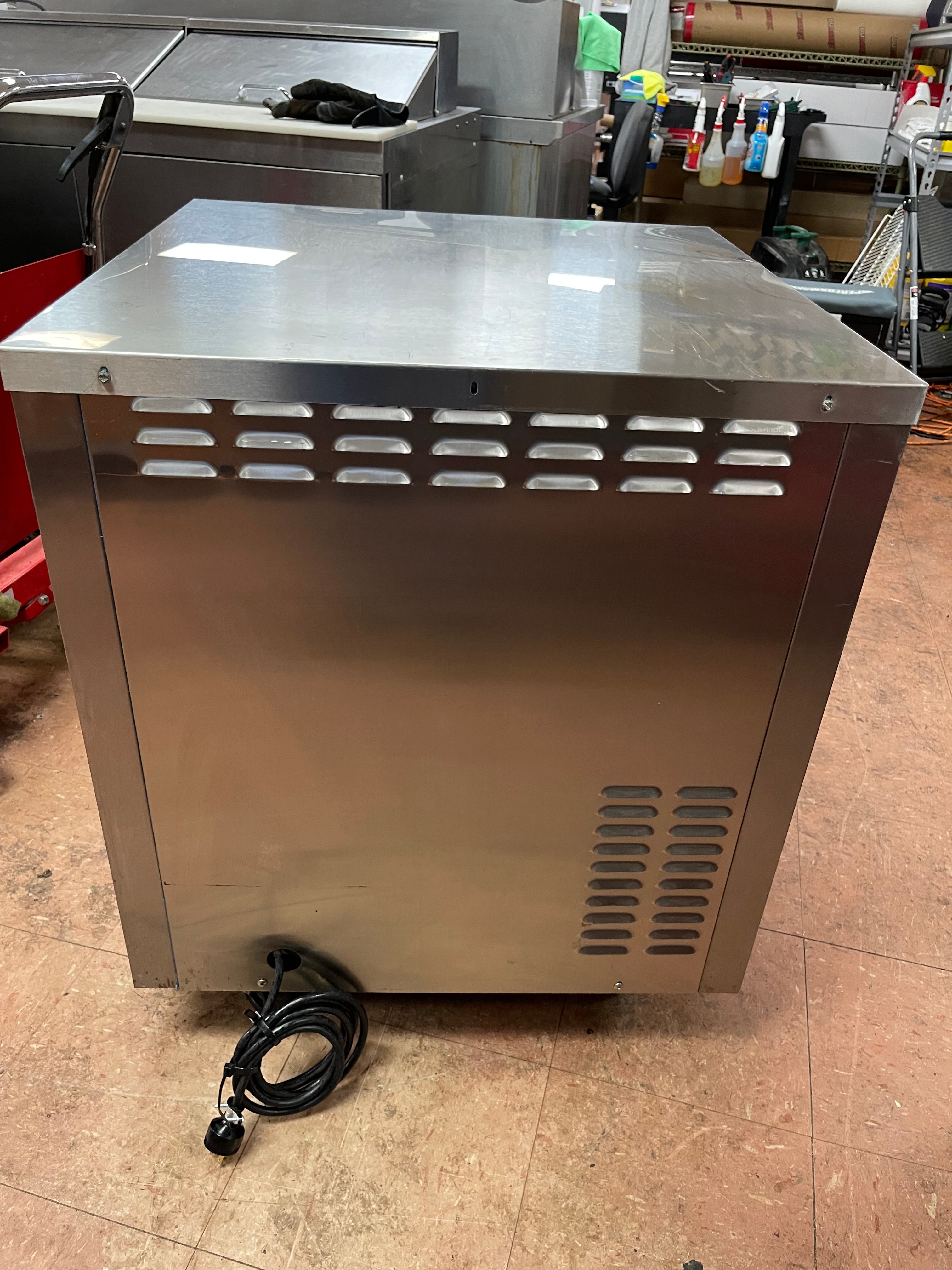 Used Continental DLUC27-SS Commercial Under Counter Freezer 120V