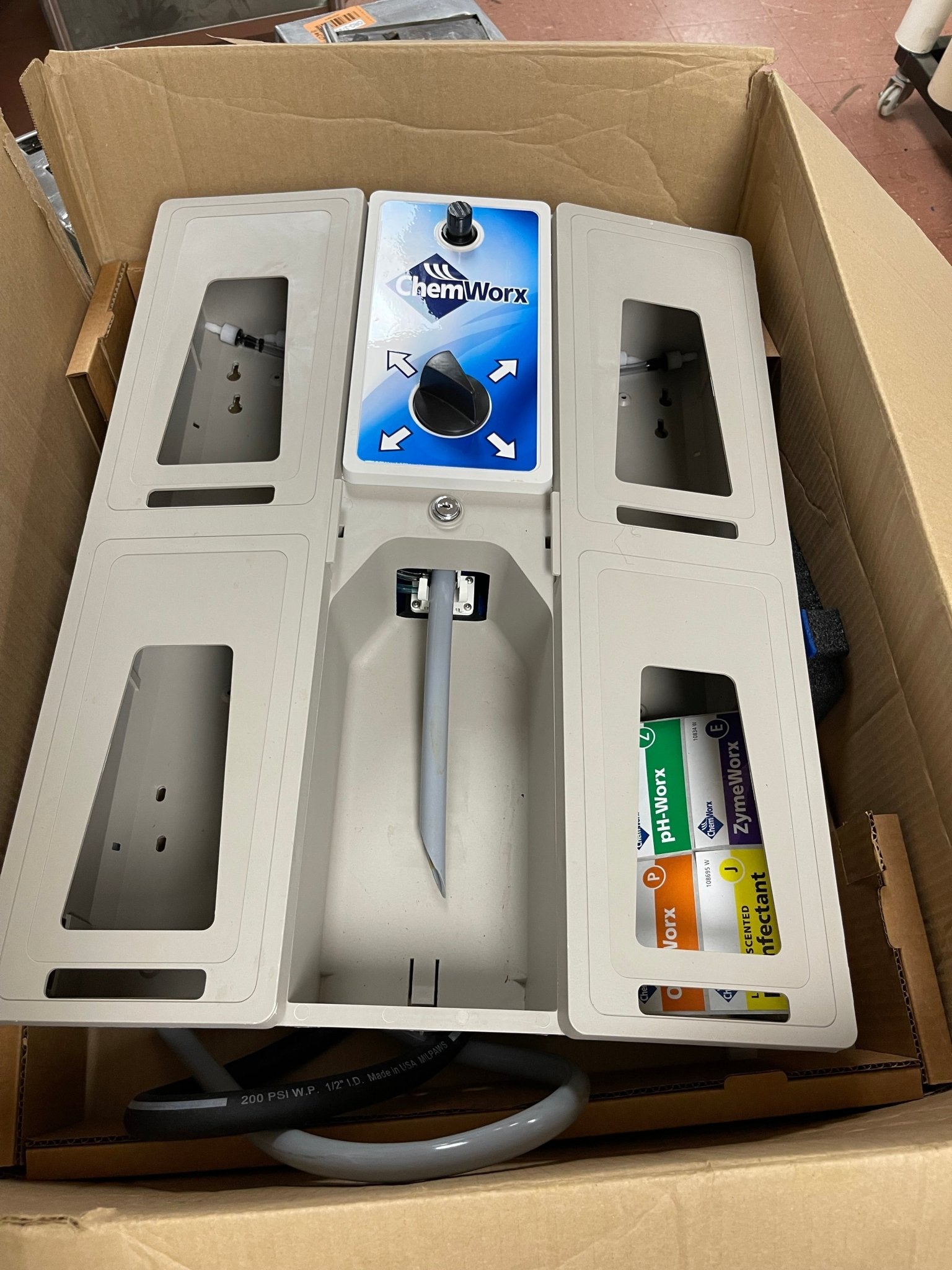 New ChemWorx Wall Mount Commercial Cleaning Chemical Dispenser Mixer - Falcon Restaurant Supply - 1