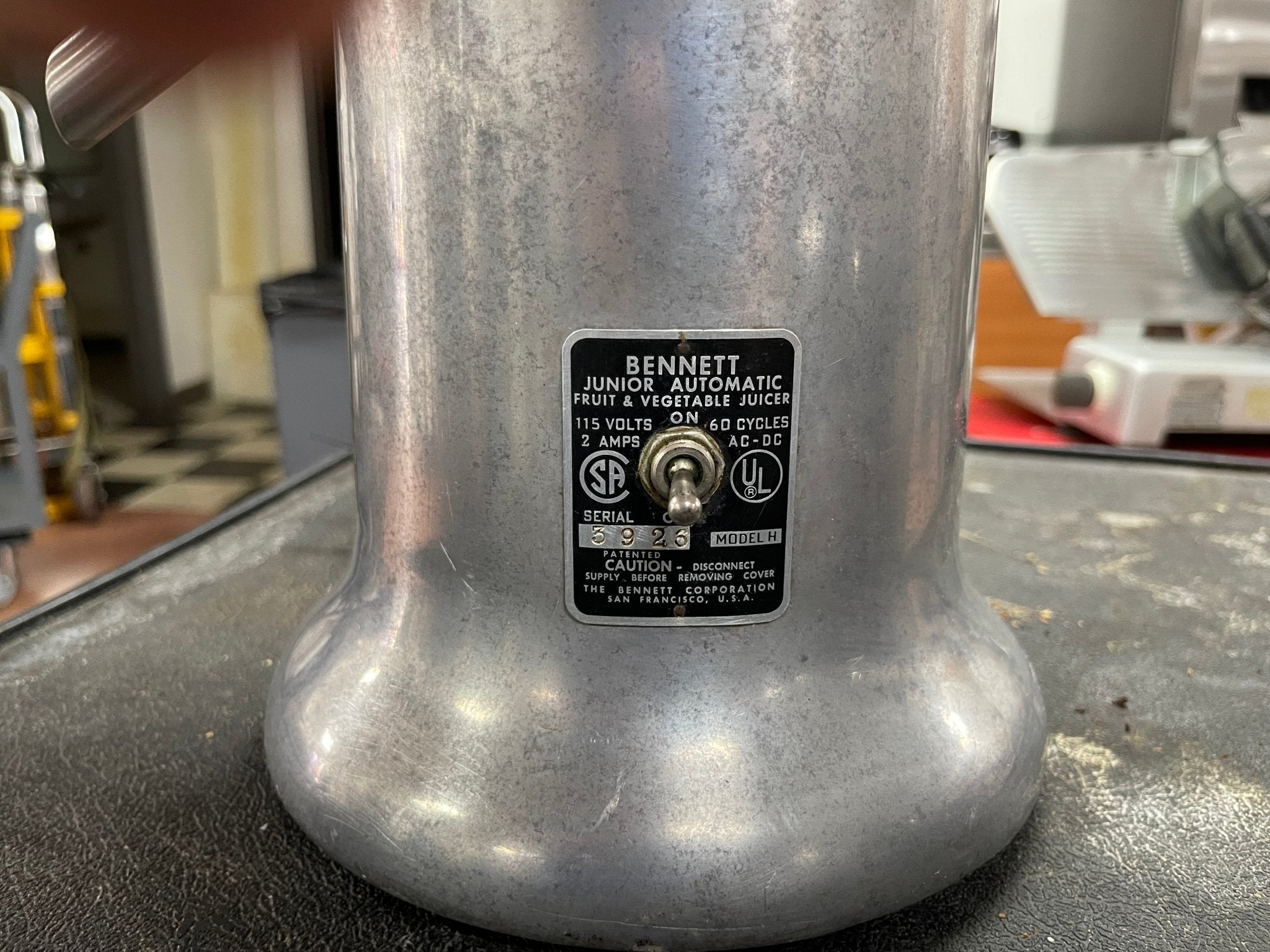 Used Bennett Junior Commercial Fruit/Vegetable Juicer Model H - Falcon Restaurant Supply - 7