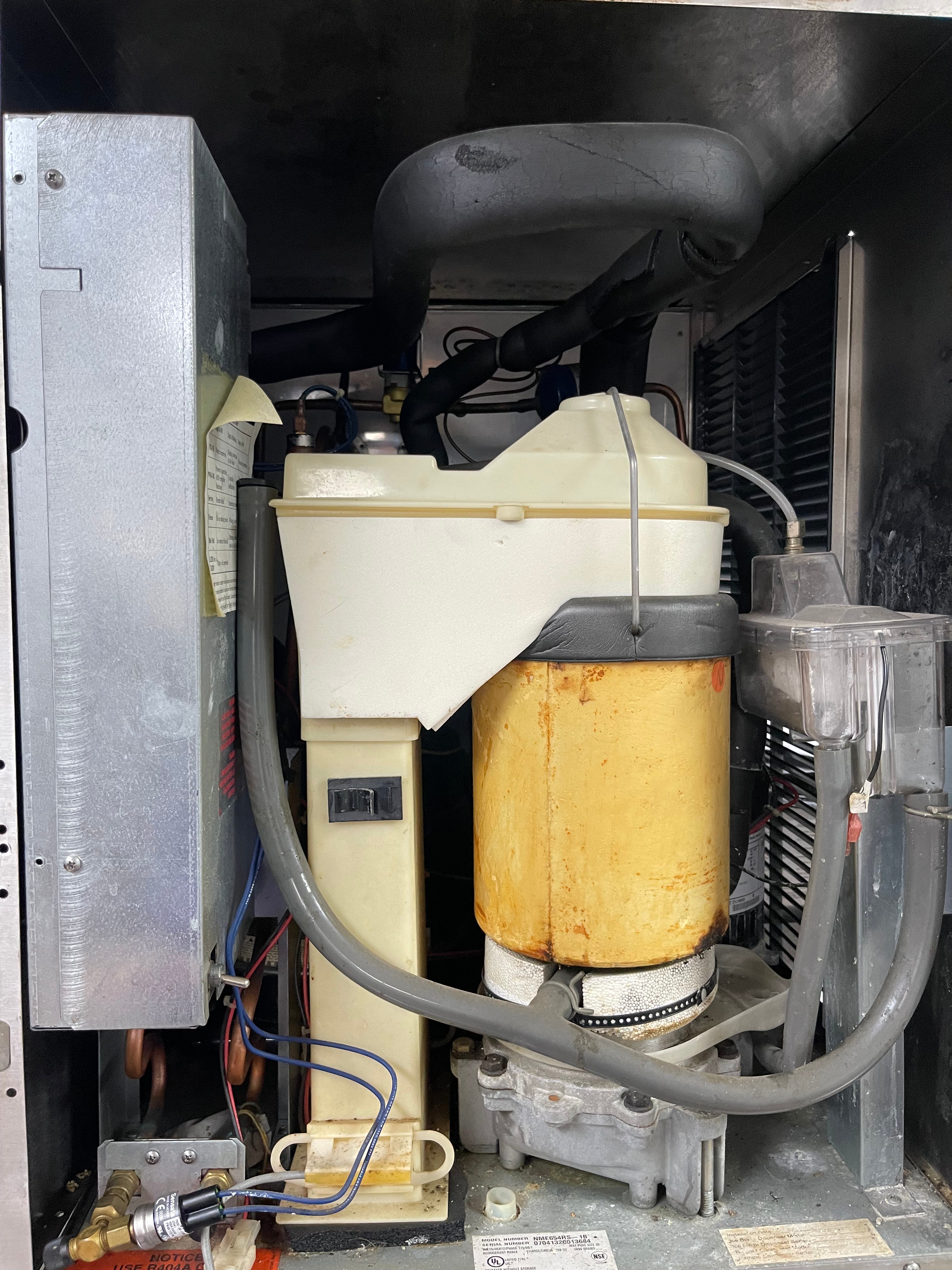 Used 21" Scotsman NME654RS-1B 615lb Nugget Ice Machine 115V with Condenser As-Is