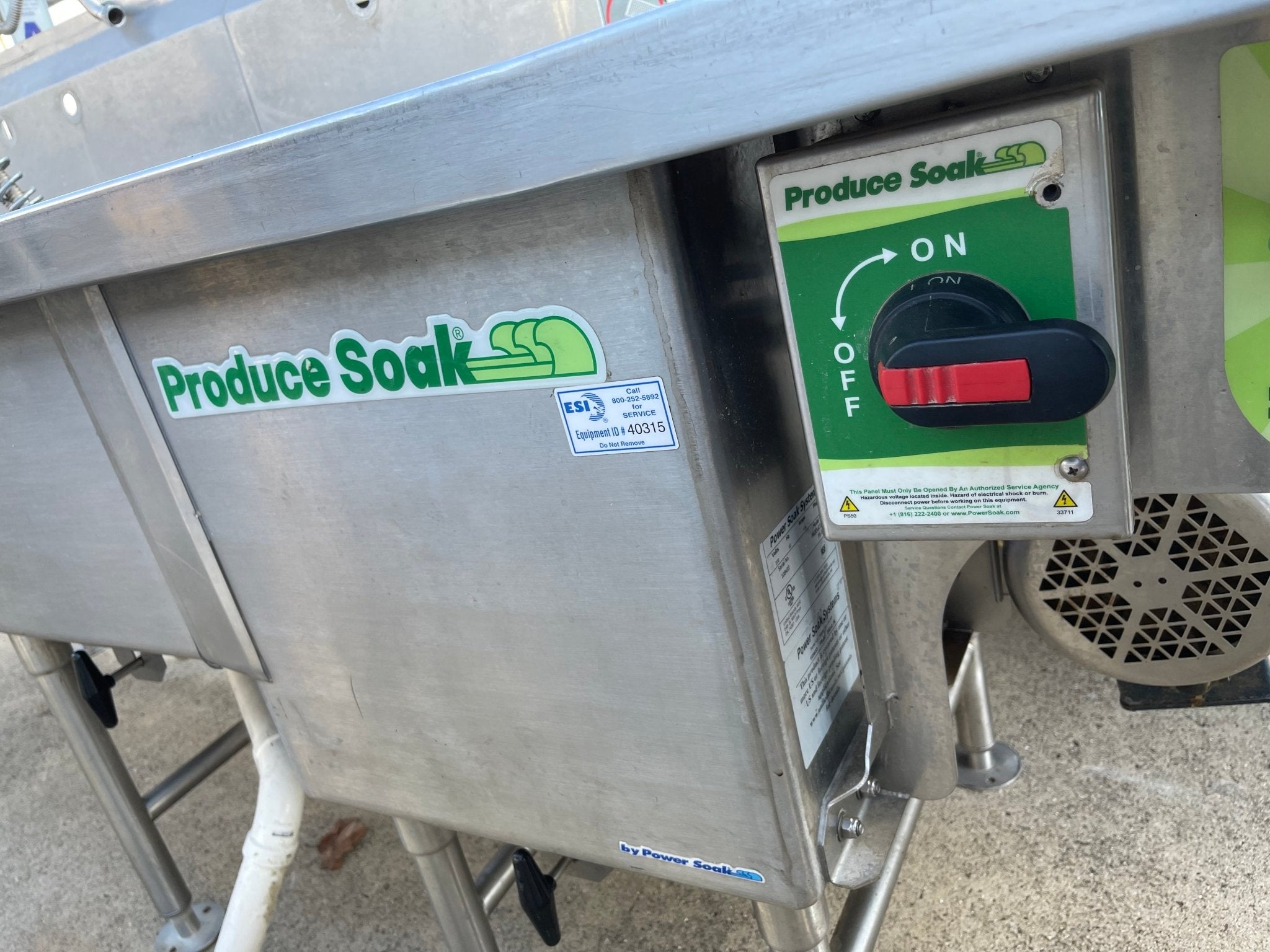 Used 112" 4 Compartment Commercial Stainless Sink with Twist Drains and Power Soak - SS14 - Falcon Restaurant Supply - 3