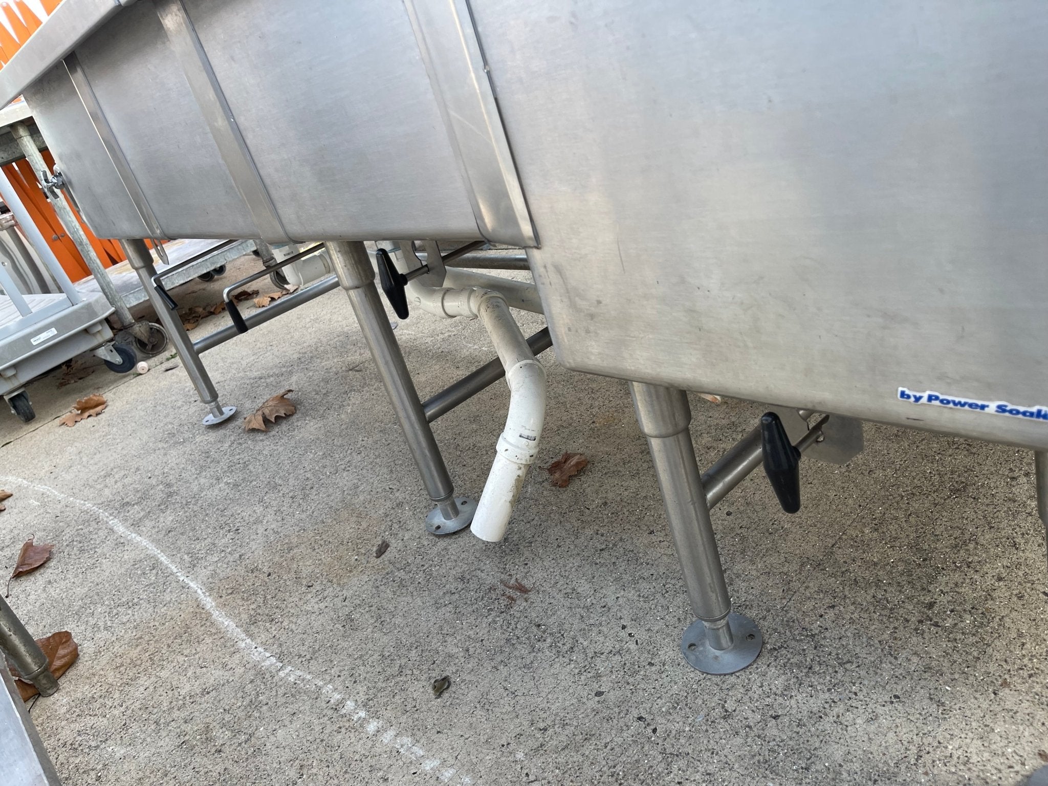 Used 112" 4 Compartment Commercial Stainless Sink with Twist Drains and Power Soak - SS14 - Falcon Restaurant Supply - 8