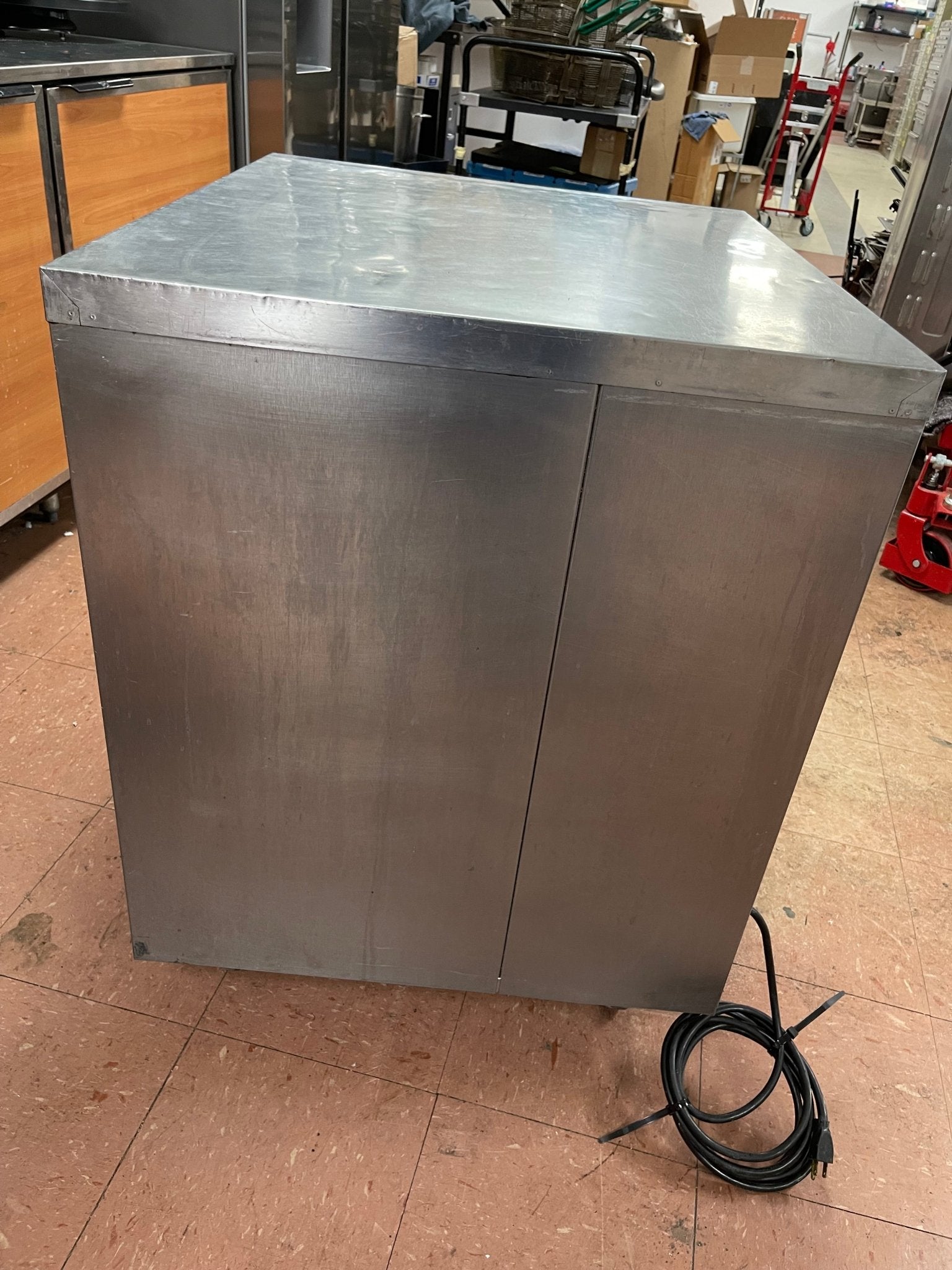 Used FWE TS - 1826 - 7 Insulated 1/2 Height Mobile Heated Holding Cabinet 5 Pan 120V - Falcon Restaurant Supply - 9