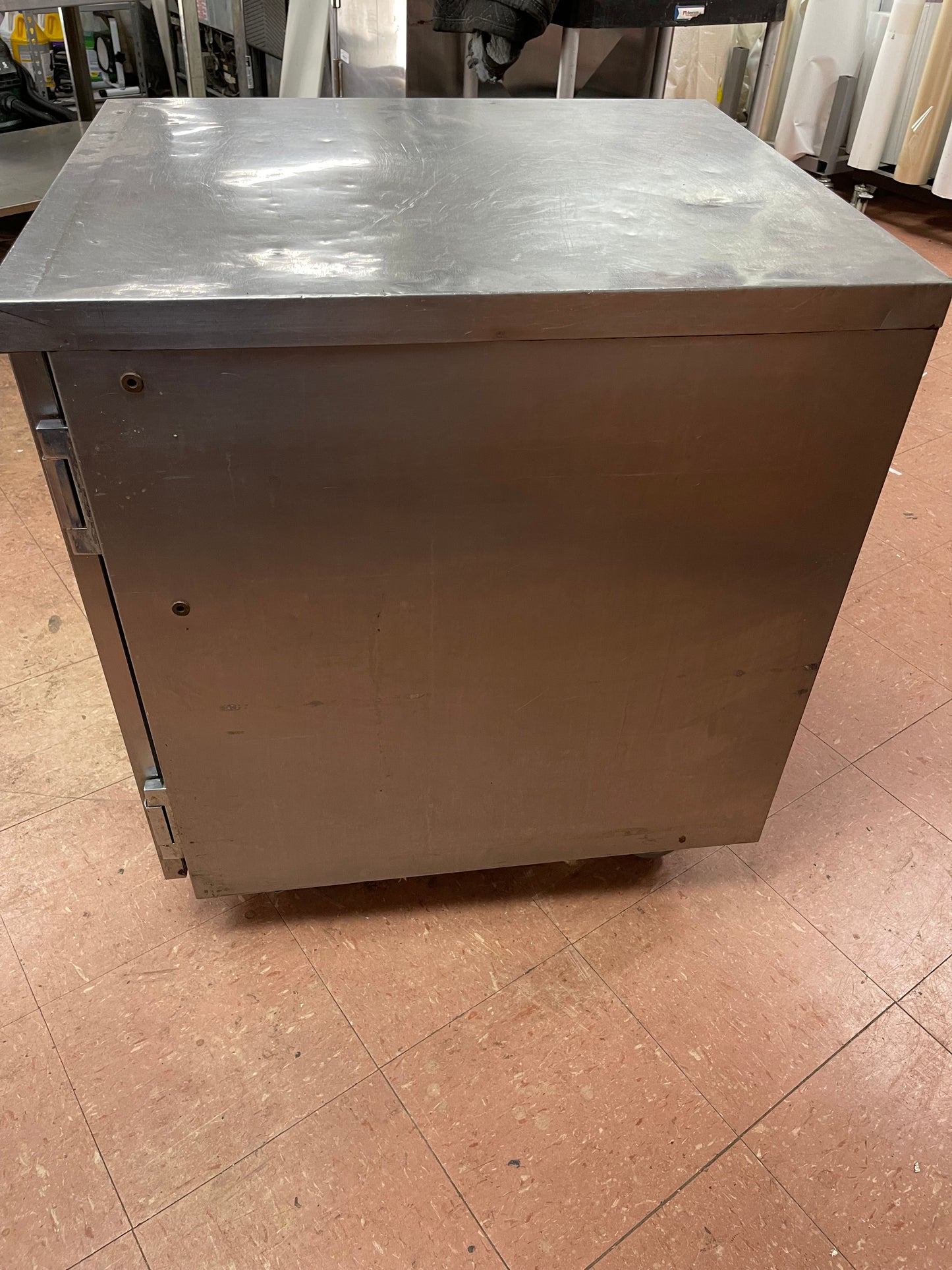 Used FWE TS-1826-7 Insulated 1/2 Height Mobile Heated Holding Cabinet 5 Pan 120V